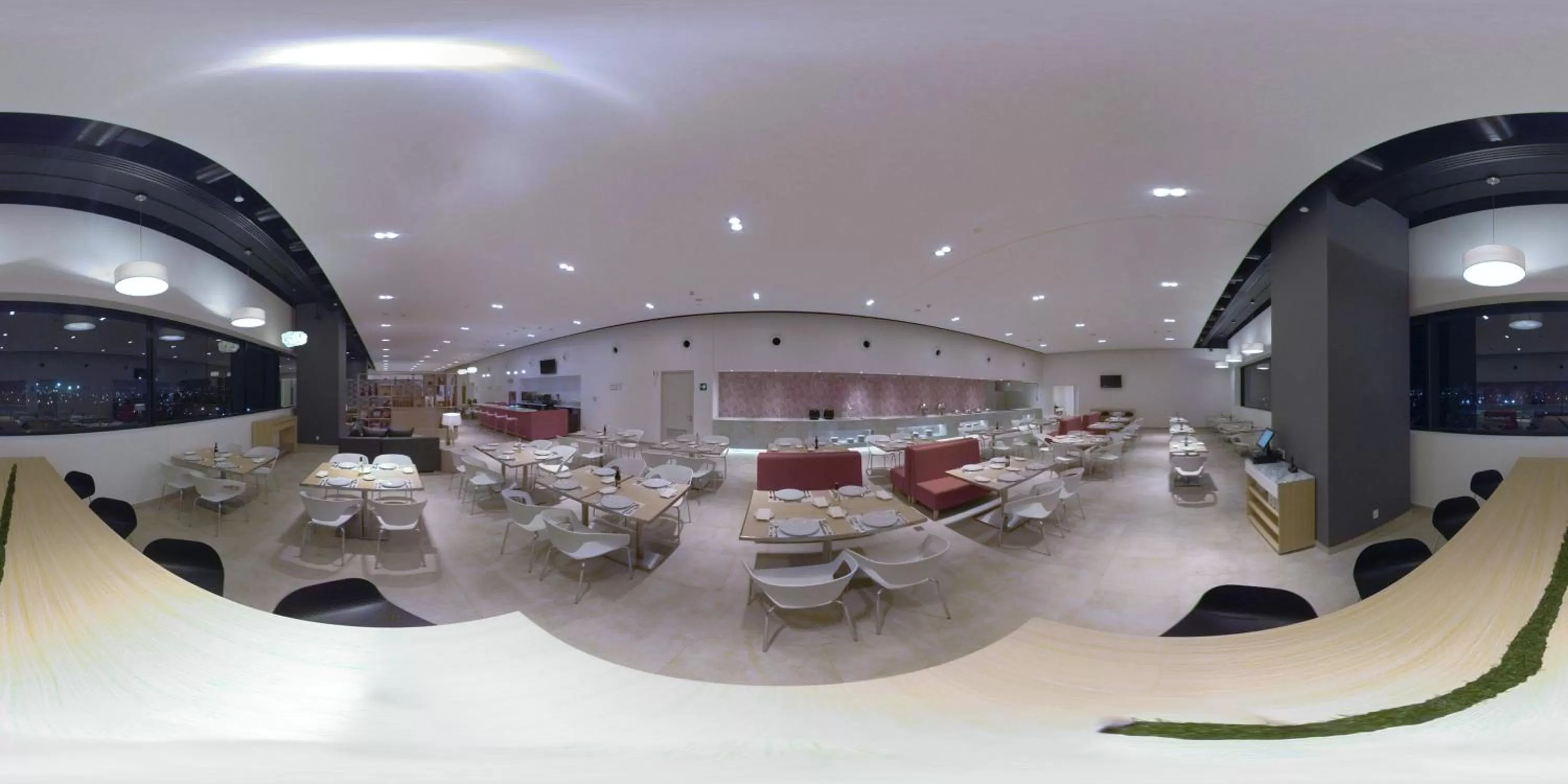 Lounge or bar in Fiesta Inn Parque Puebla