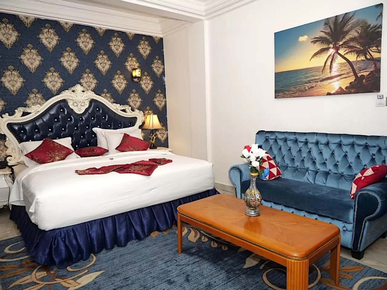 Bed in Marriot Metropolitan Hotel