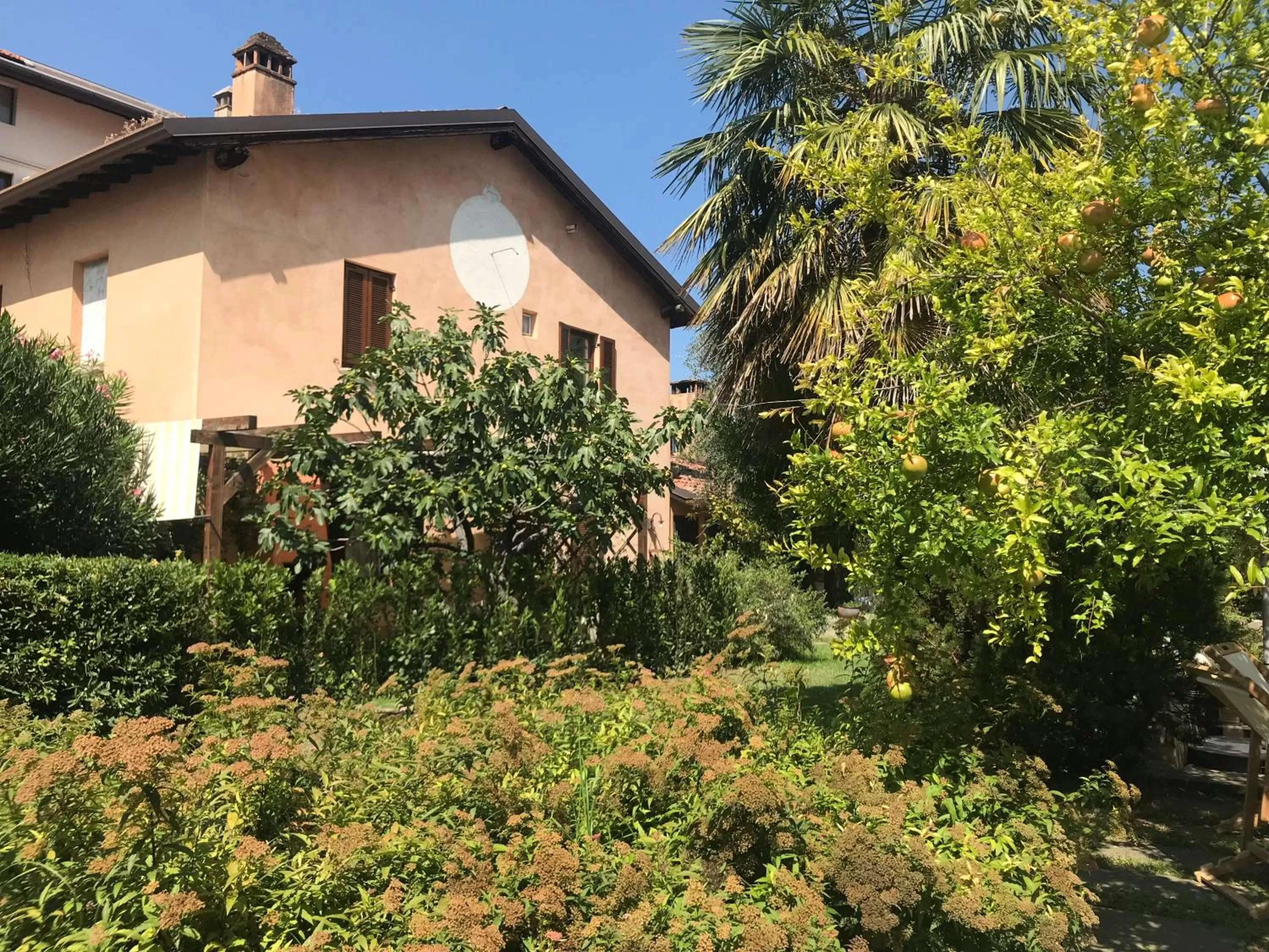 Facade/entrance in Il Giardino Segreto