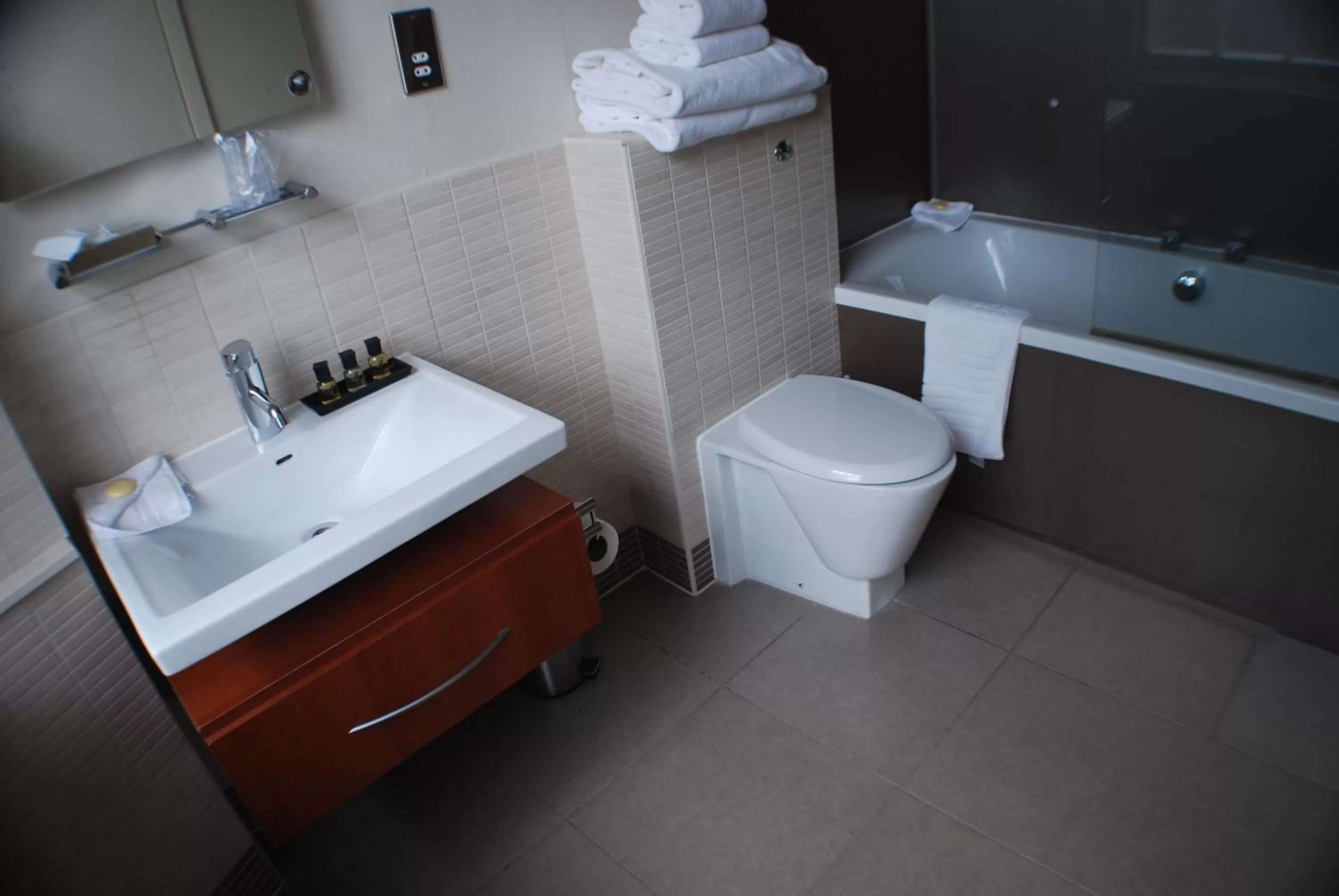 Bathroom in The Salisbury Hotel