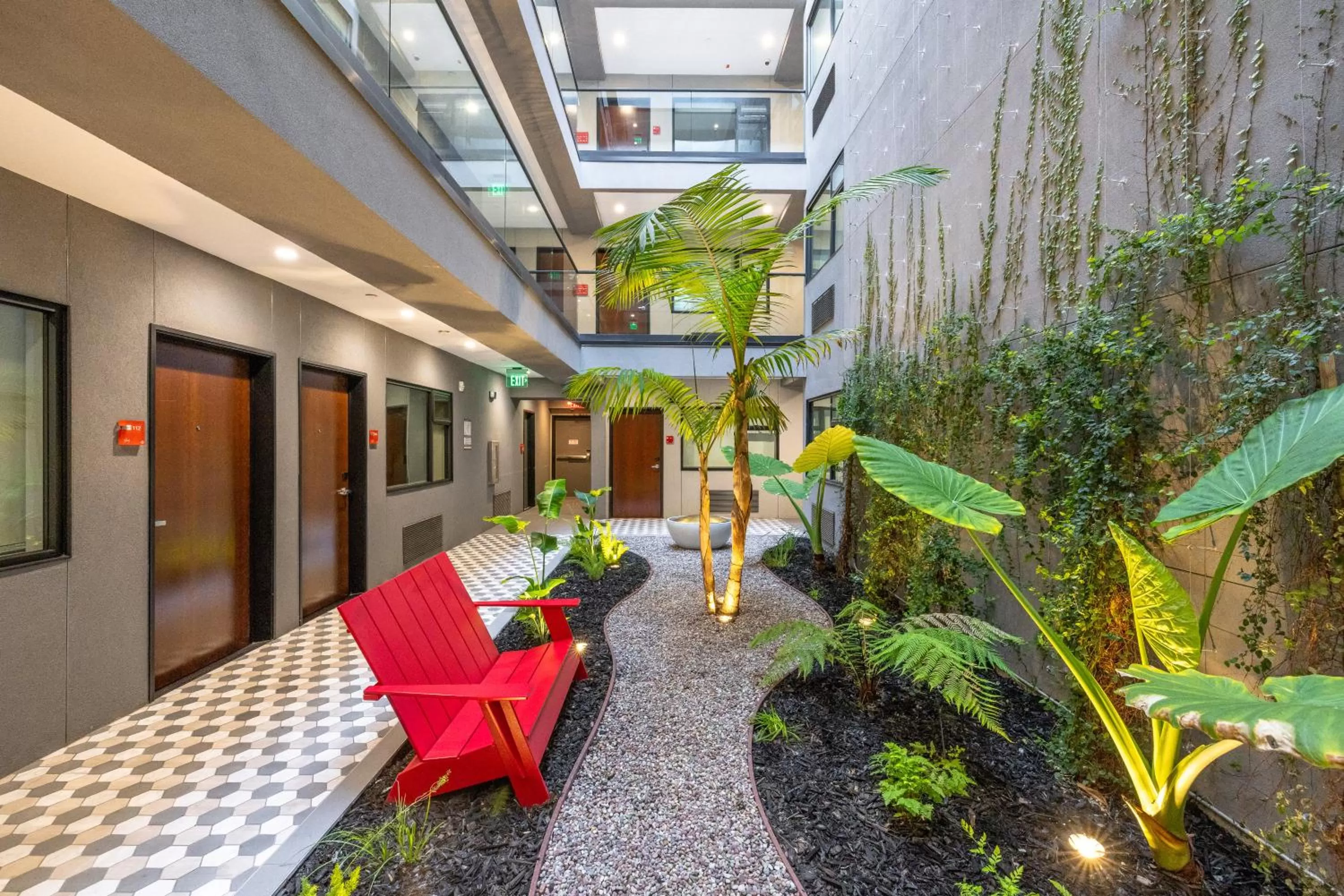 Natural landscape in Infinity Hotel San Francisco, Tapestry Collection by Hilton