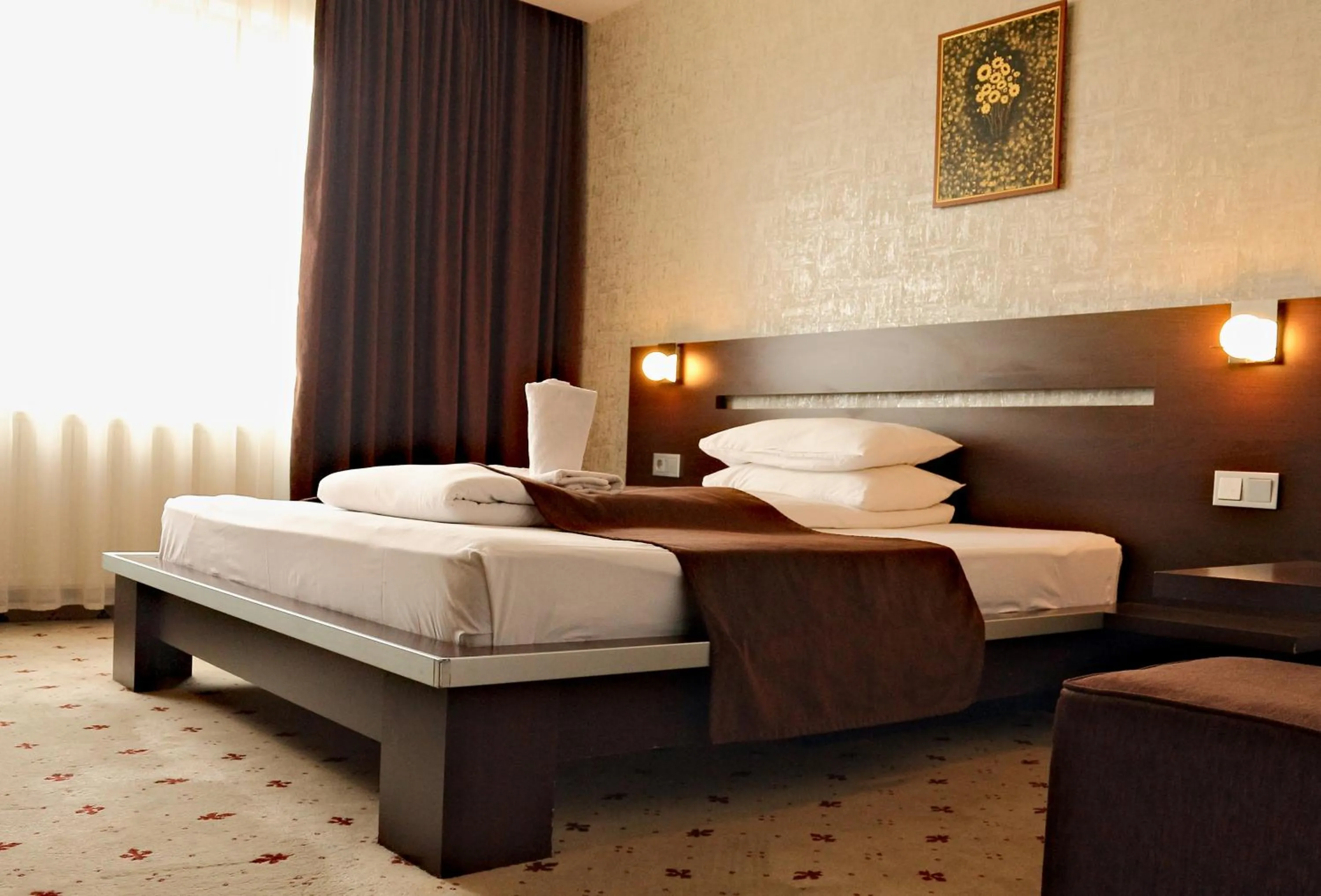 Photo of the whole room, Bed in Hotel Premier