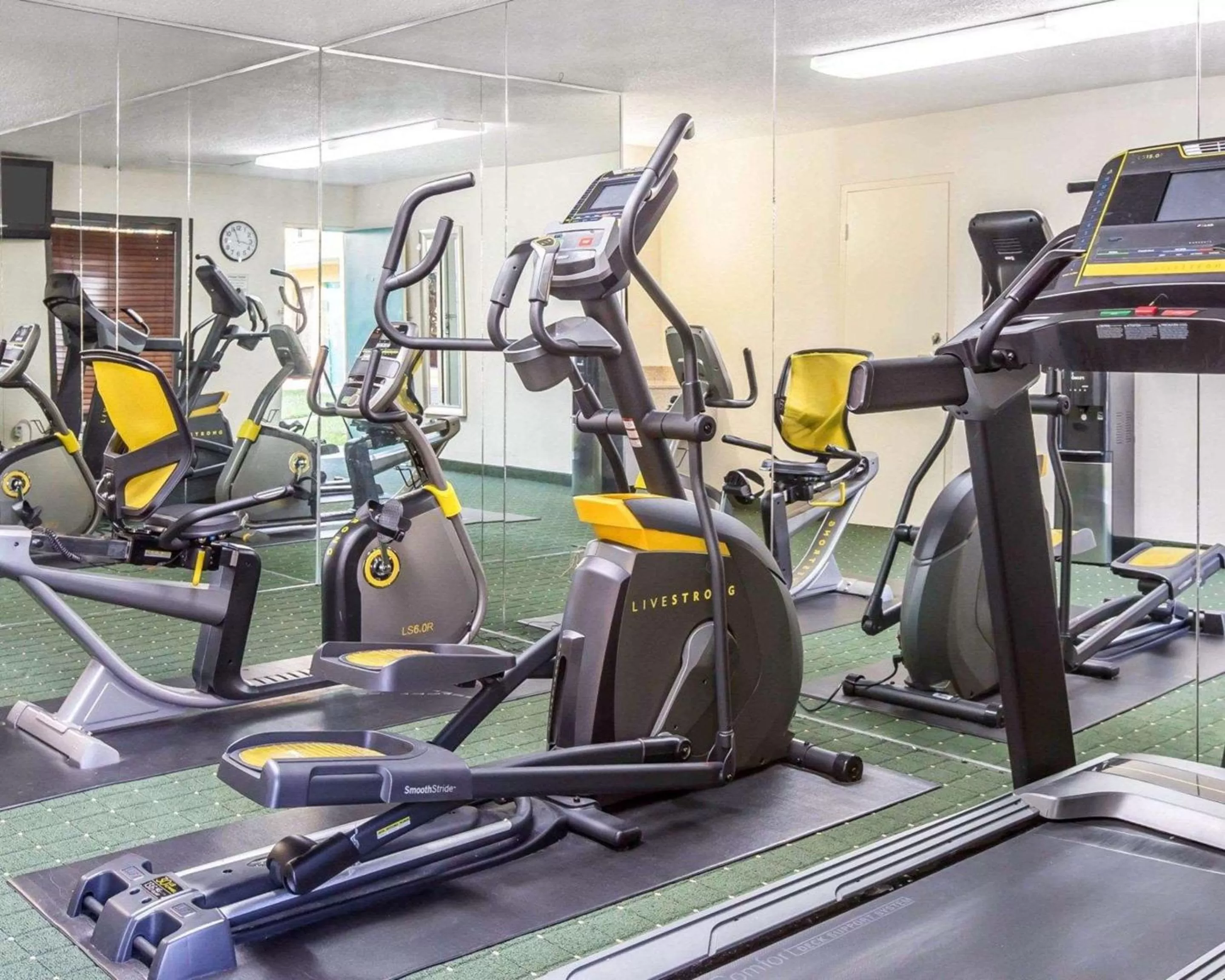 Fitness centre/facilities in Quality Inn Macon West
