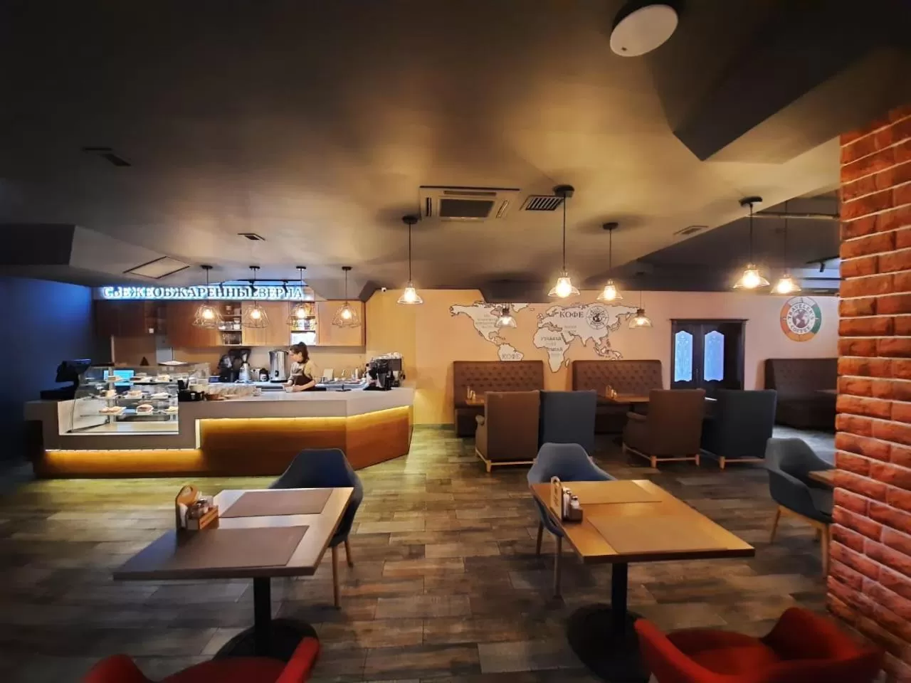 Restaurant/places to eat in Hotel Khanaka