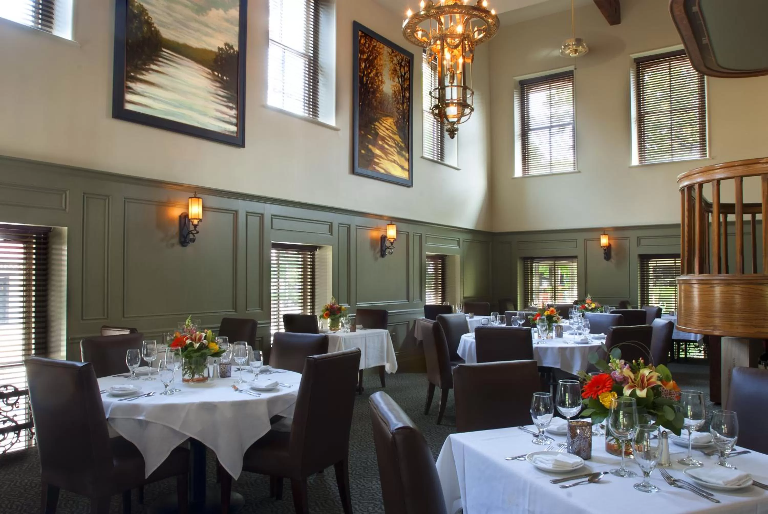 Restaurant/places to eat in Lambertville Station Inn