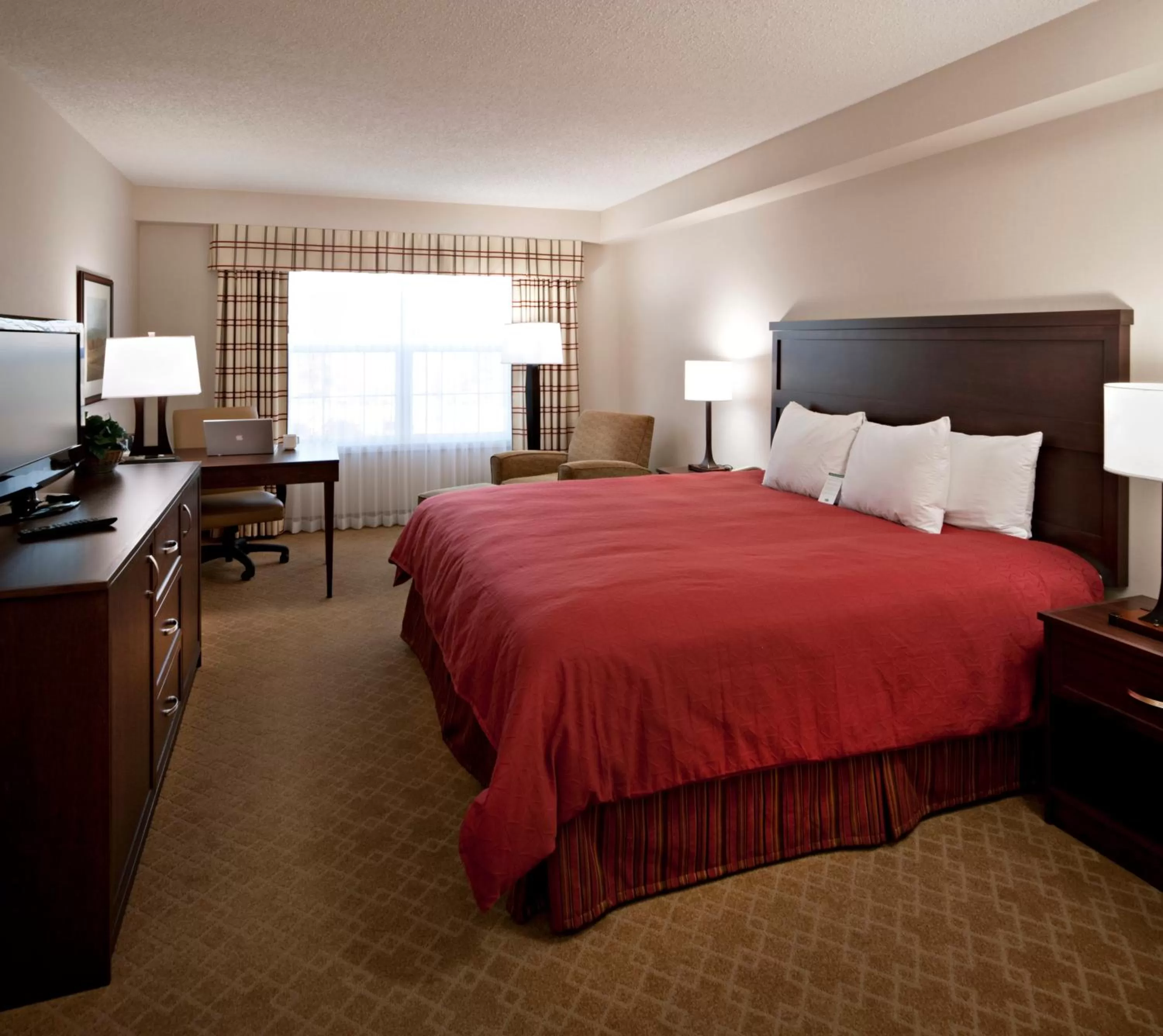 King Room - Disability Access/Non-Smoking in Country Inn & Suites by Radisson, Calgary-Northeast