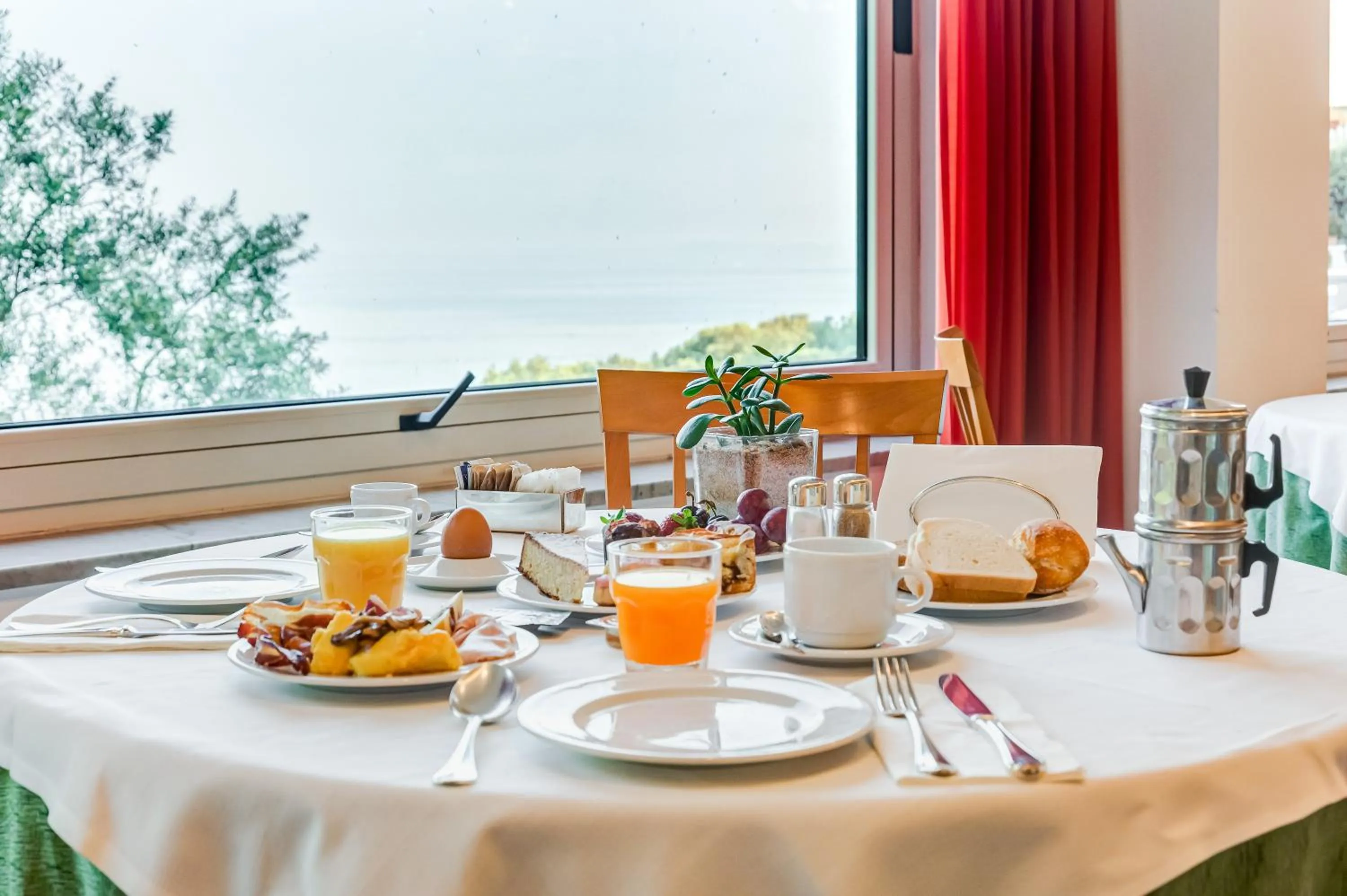 Restaurant/places to eat in Best Western Hotel La Solara