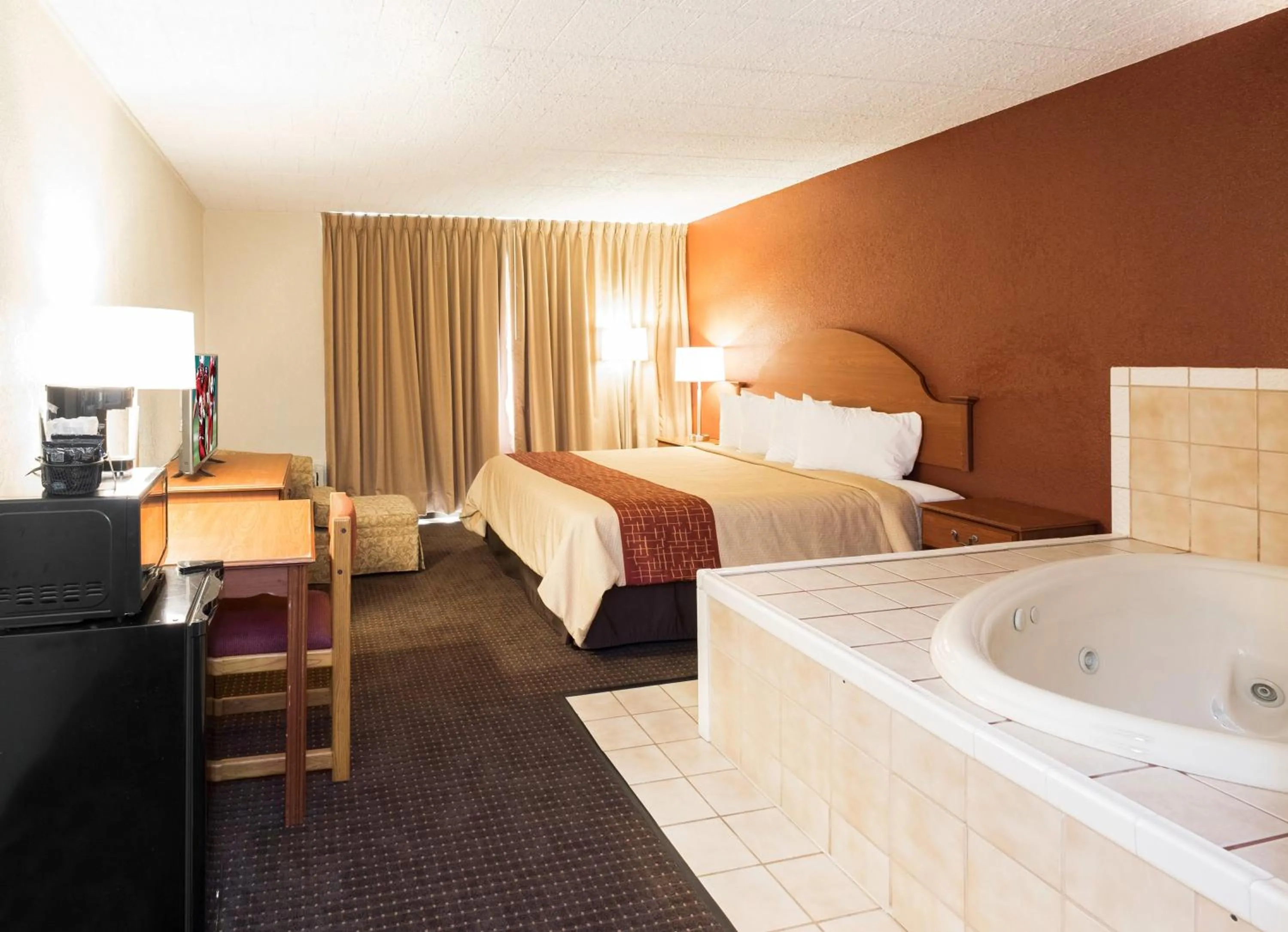 Photo of the whole room in Red Roof Inn Williamsport, PA