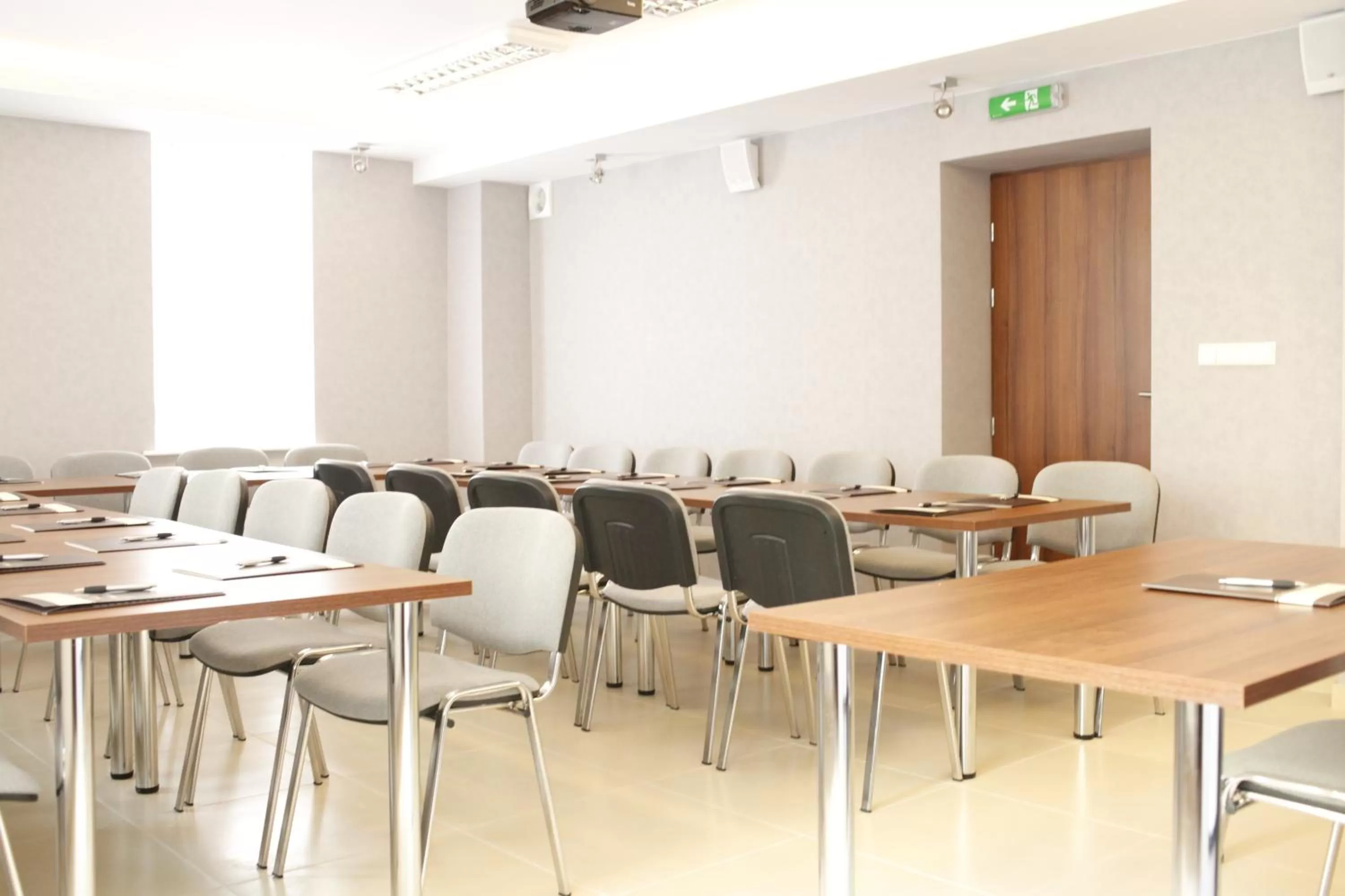 Meeting/conference room in Iskra