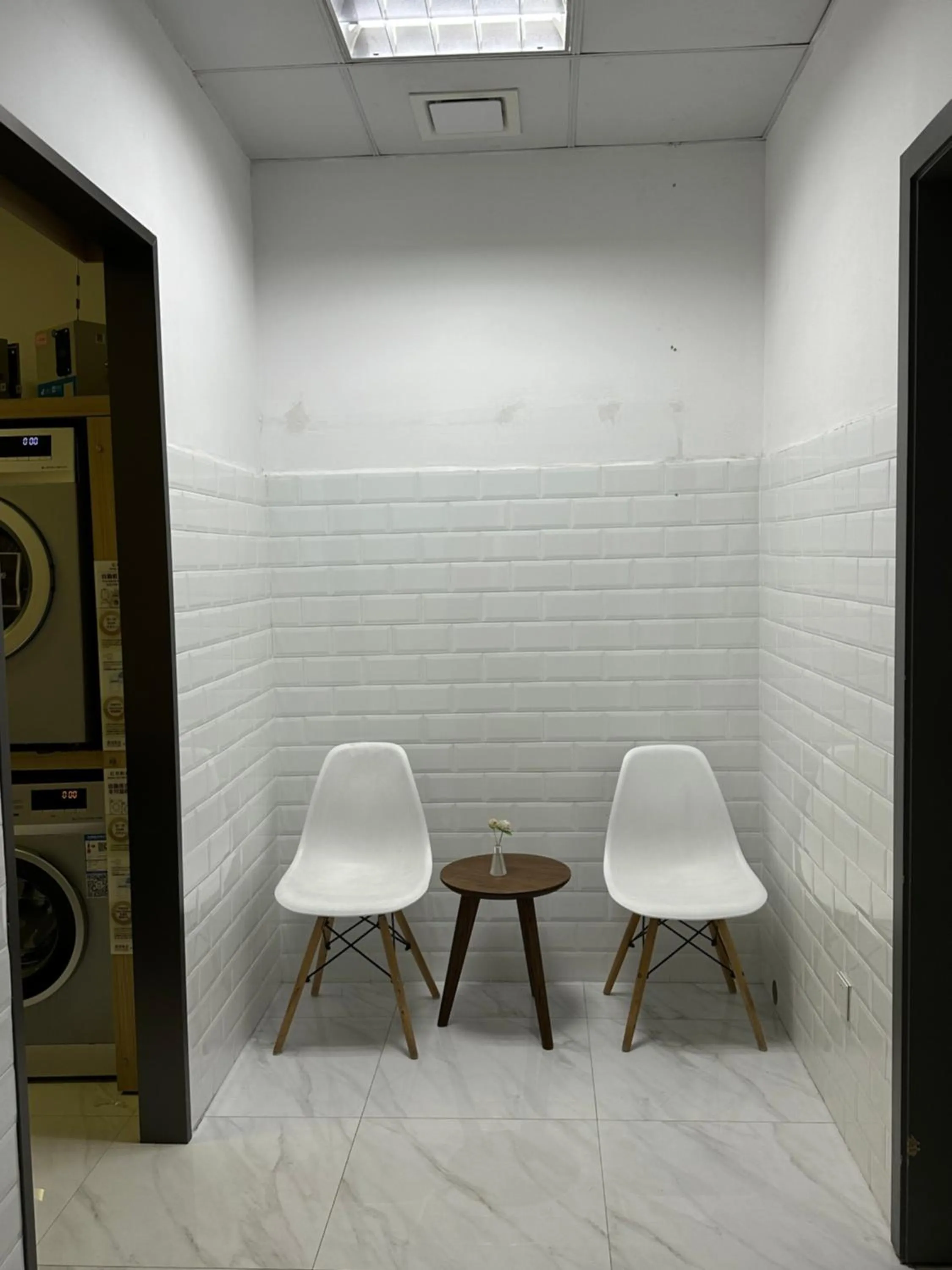 washing machine in Bridal Tea House Hotel