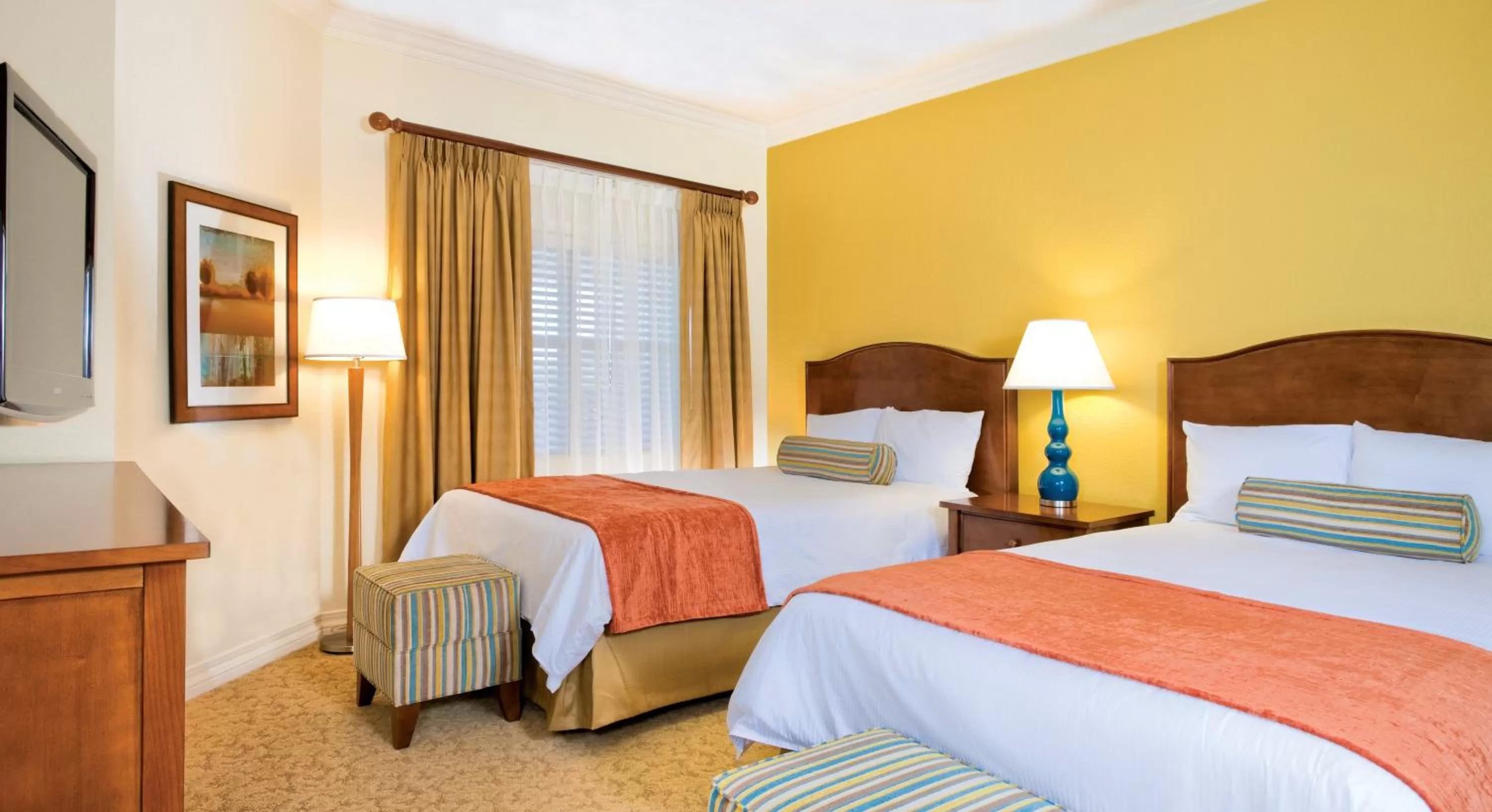 Photo of the whole room, Bed in WorldMark Reunion