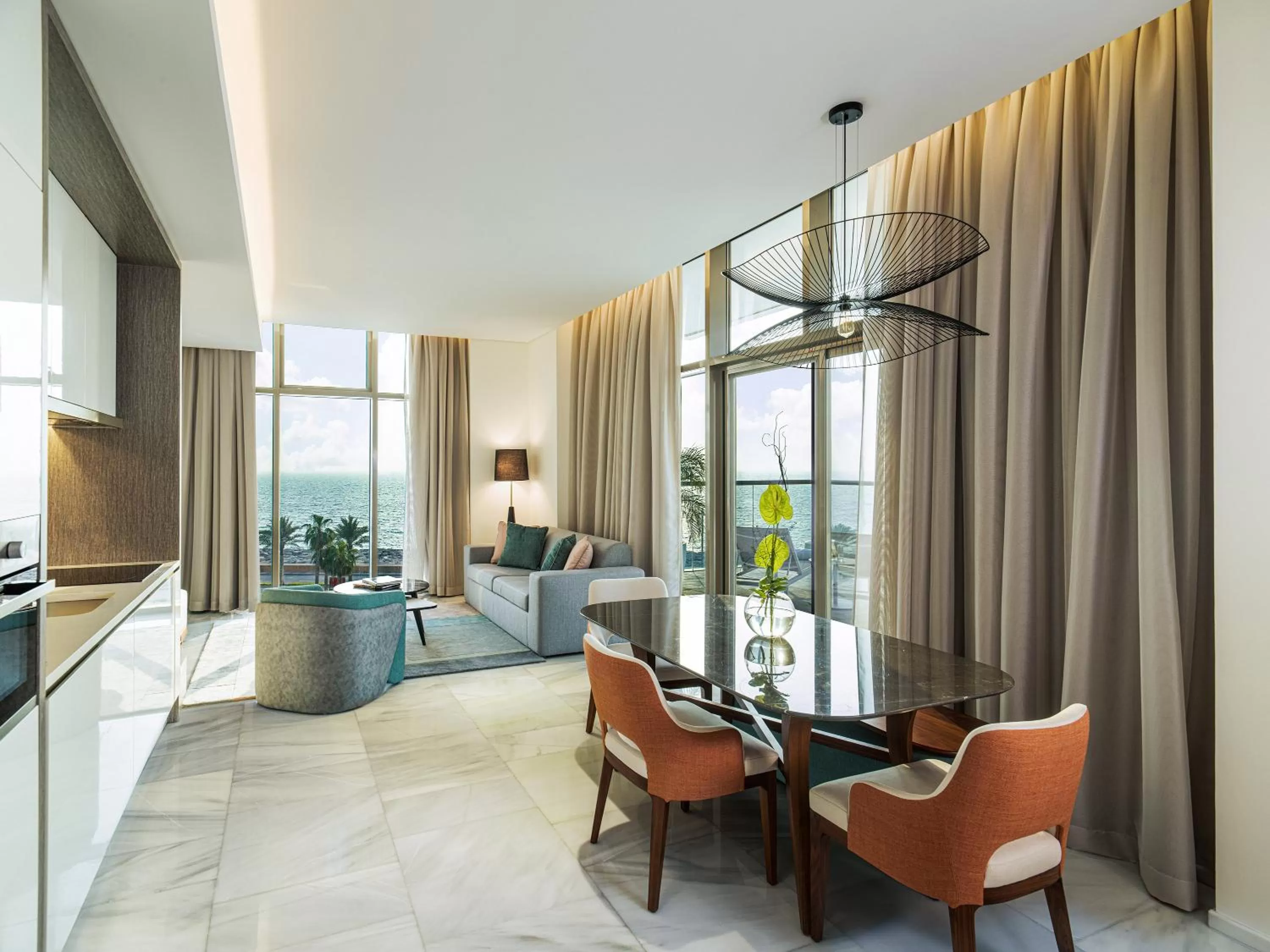 Coffee/tea facilities in Th8 Palm Dubai Beach Resort Vignette Collection, an IHG hotel