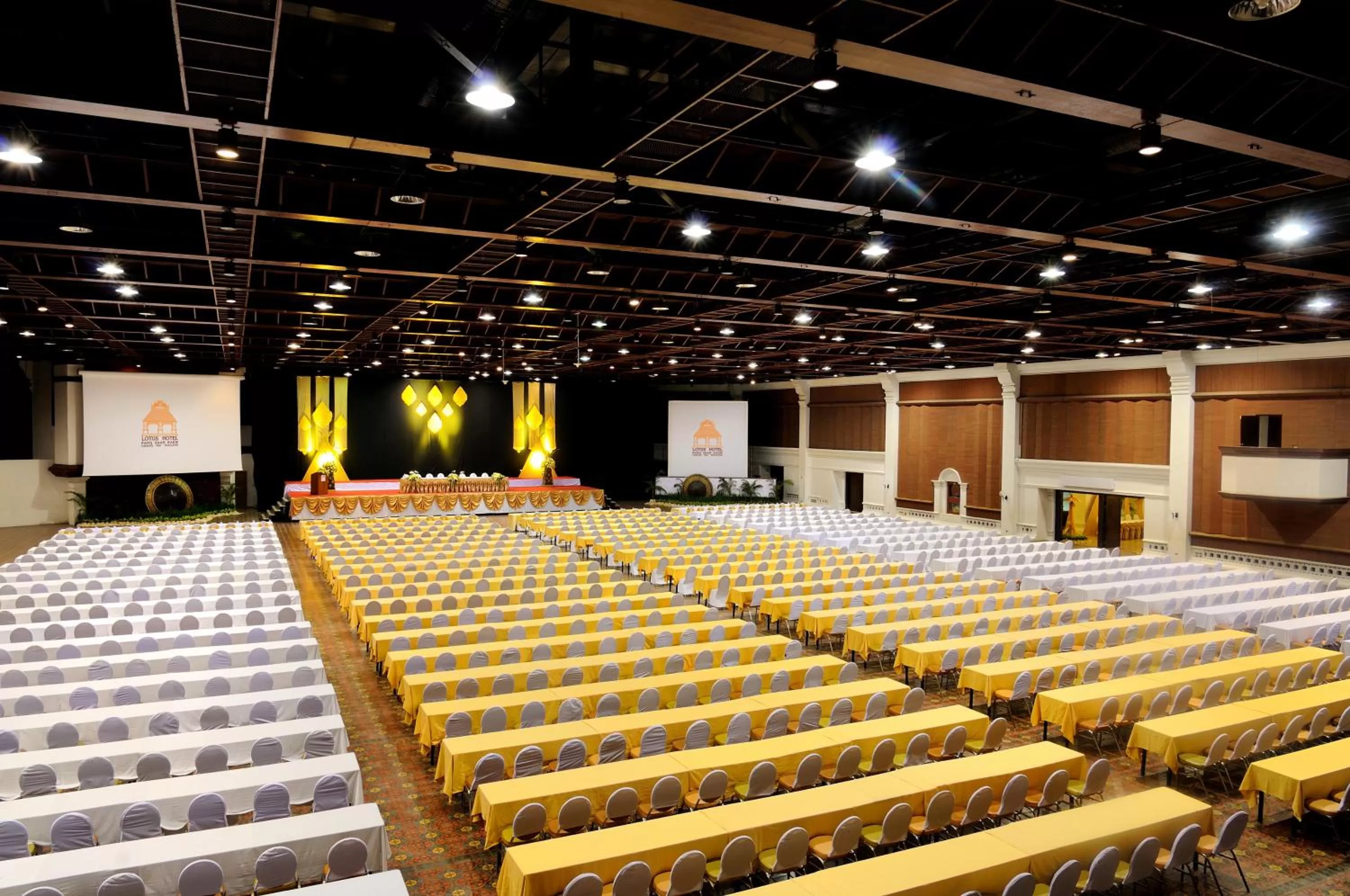 Meeting/conference room in Lotus Pang Suan Kaew Hotel