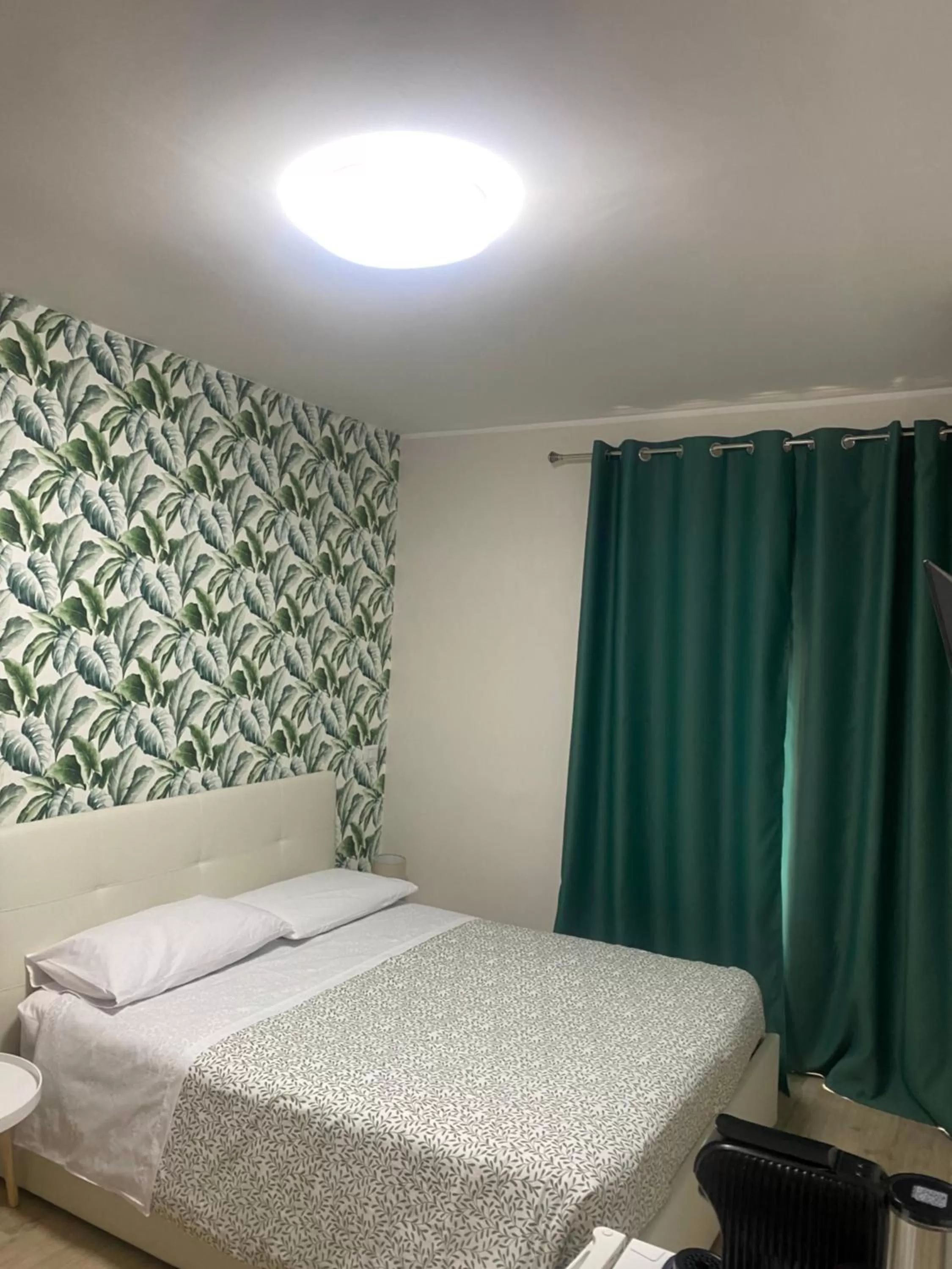 Bed in Casa flowers 2