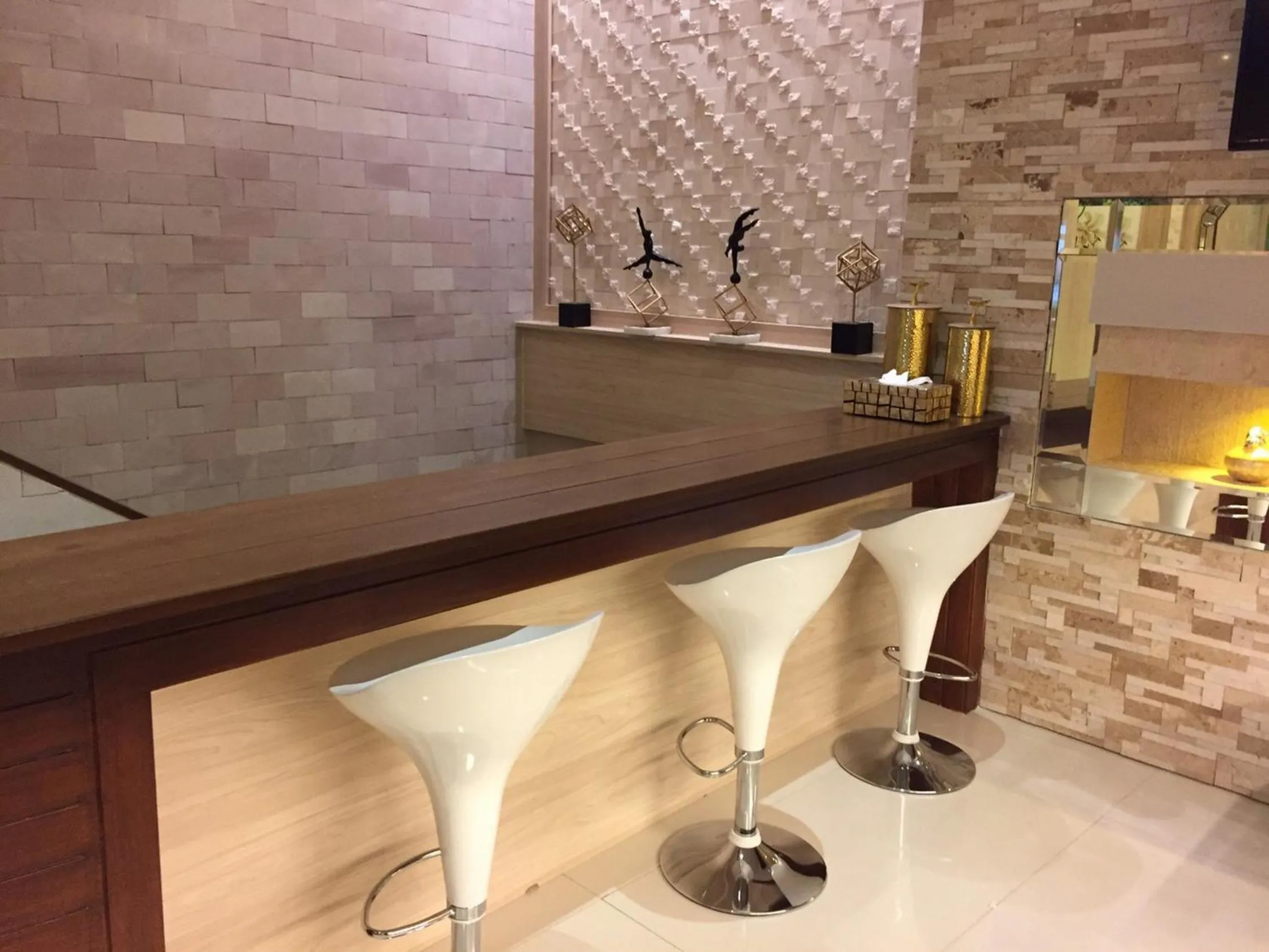 Dining area in Patong Heritage Hotel Phuket - SHA Extra Plus