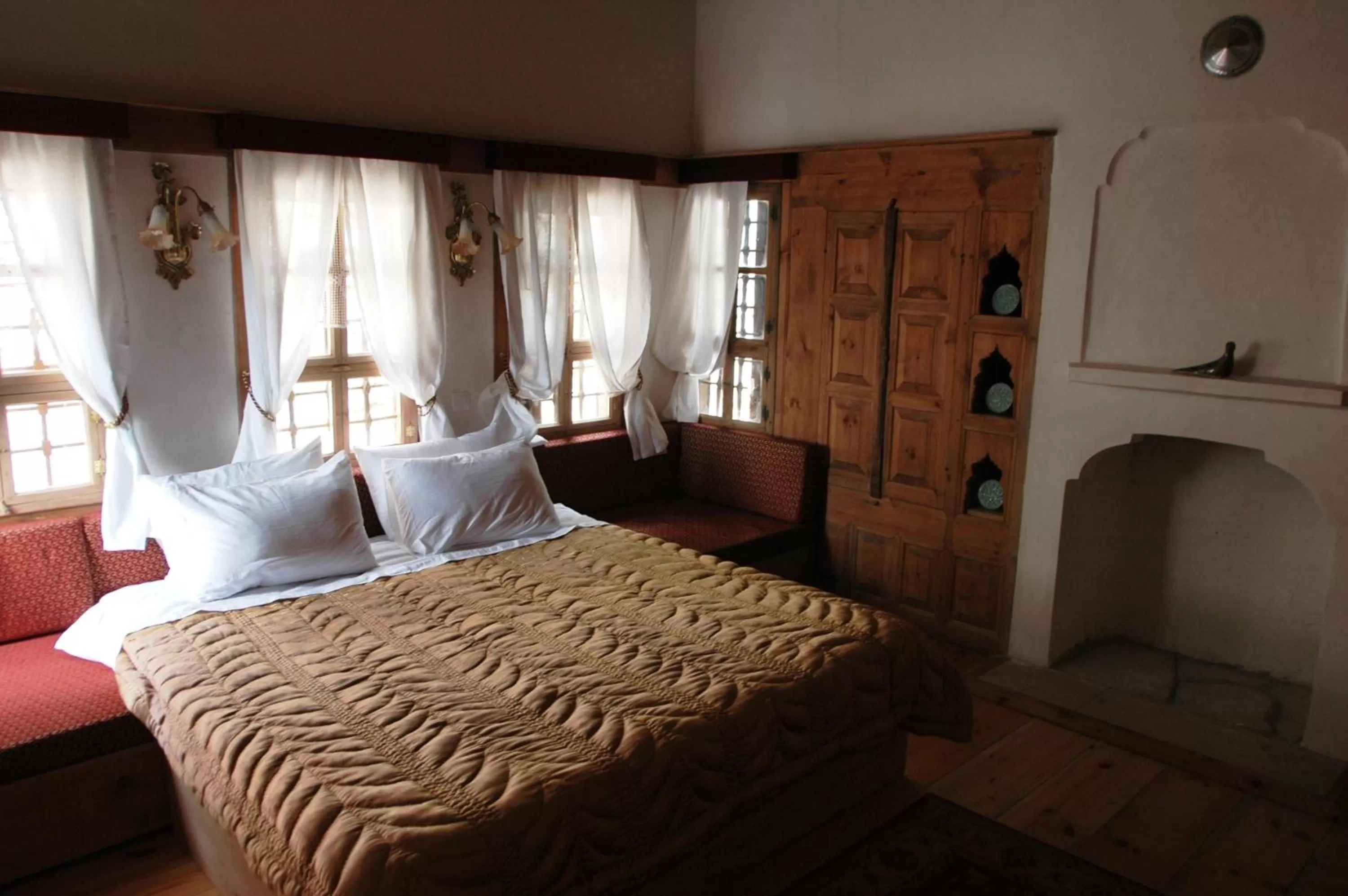 Bed in Gulevi Safranbolu Heritage Hotel