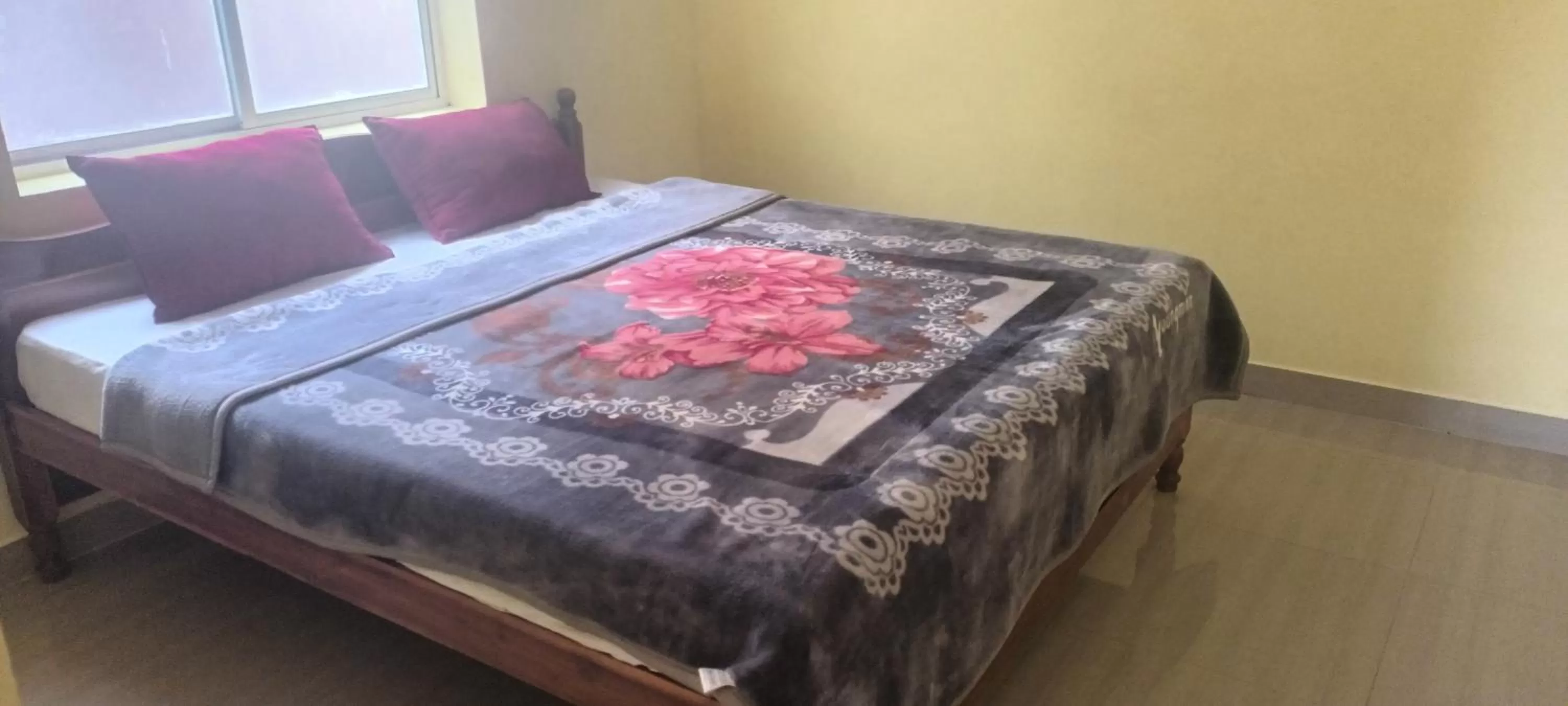 Bed in Le Grace Kodaikanal