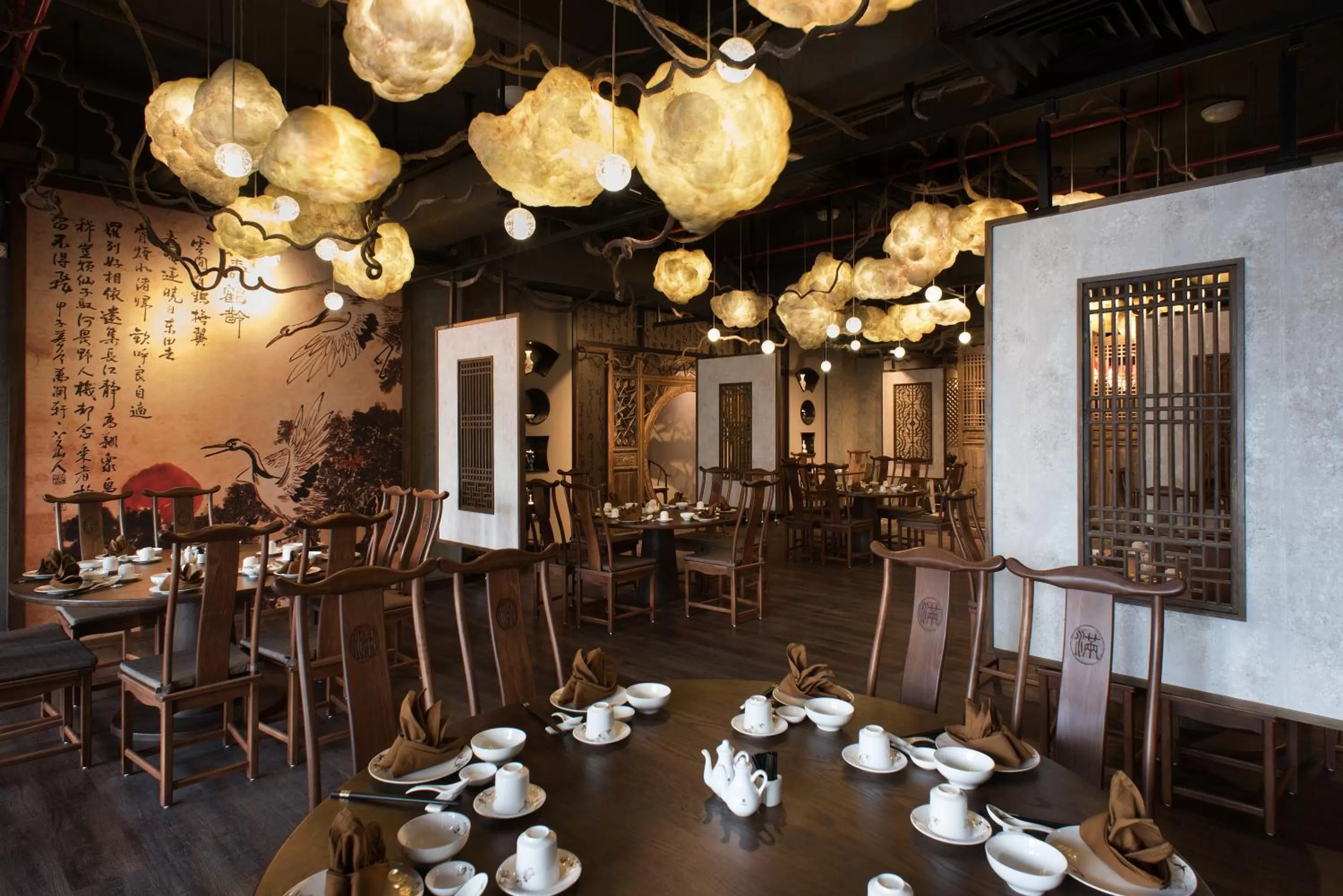 Restaurant/places to eat in Vangohh Eminent Hotel & Spa