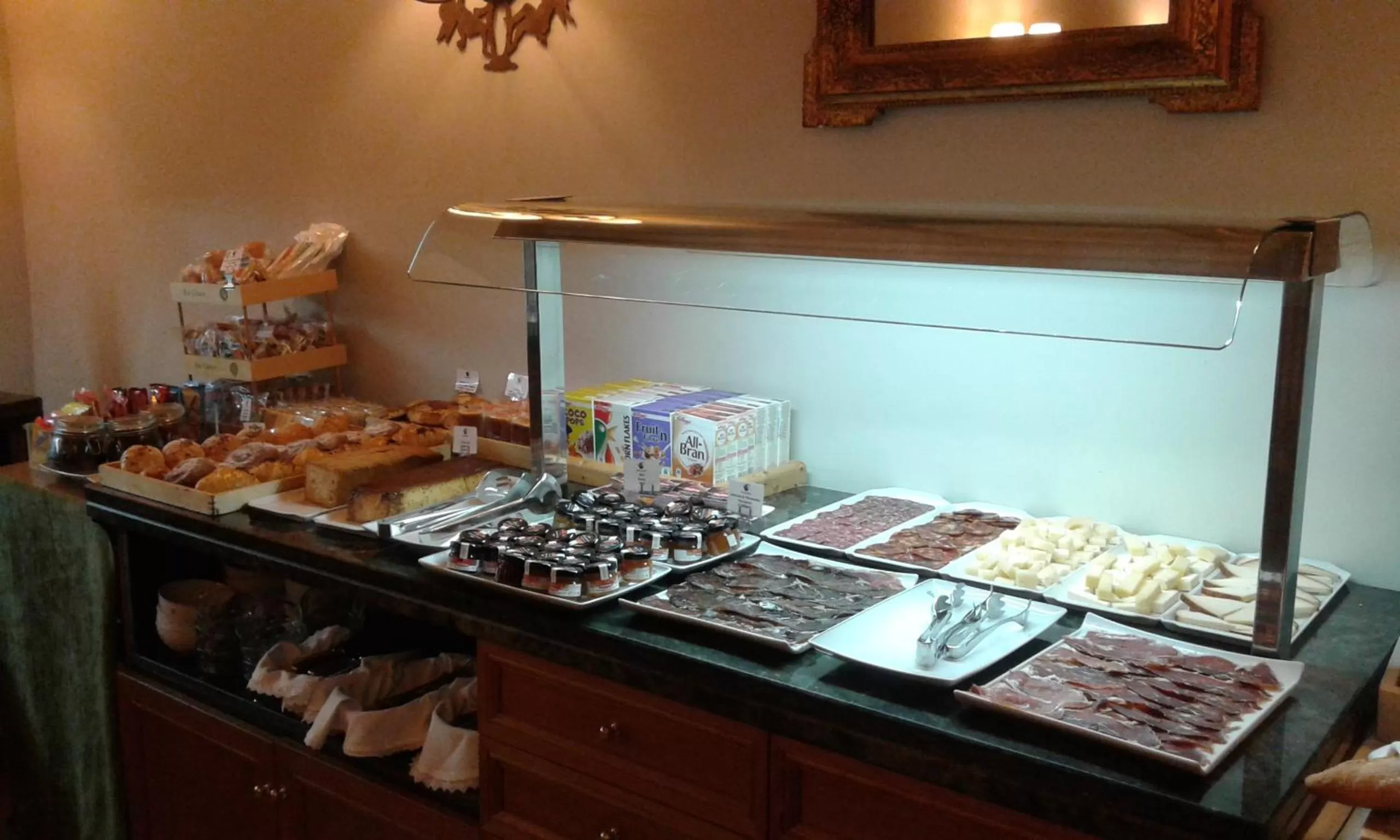 Breakfast in Parador de Santillana Gil Blas