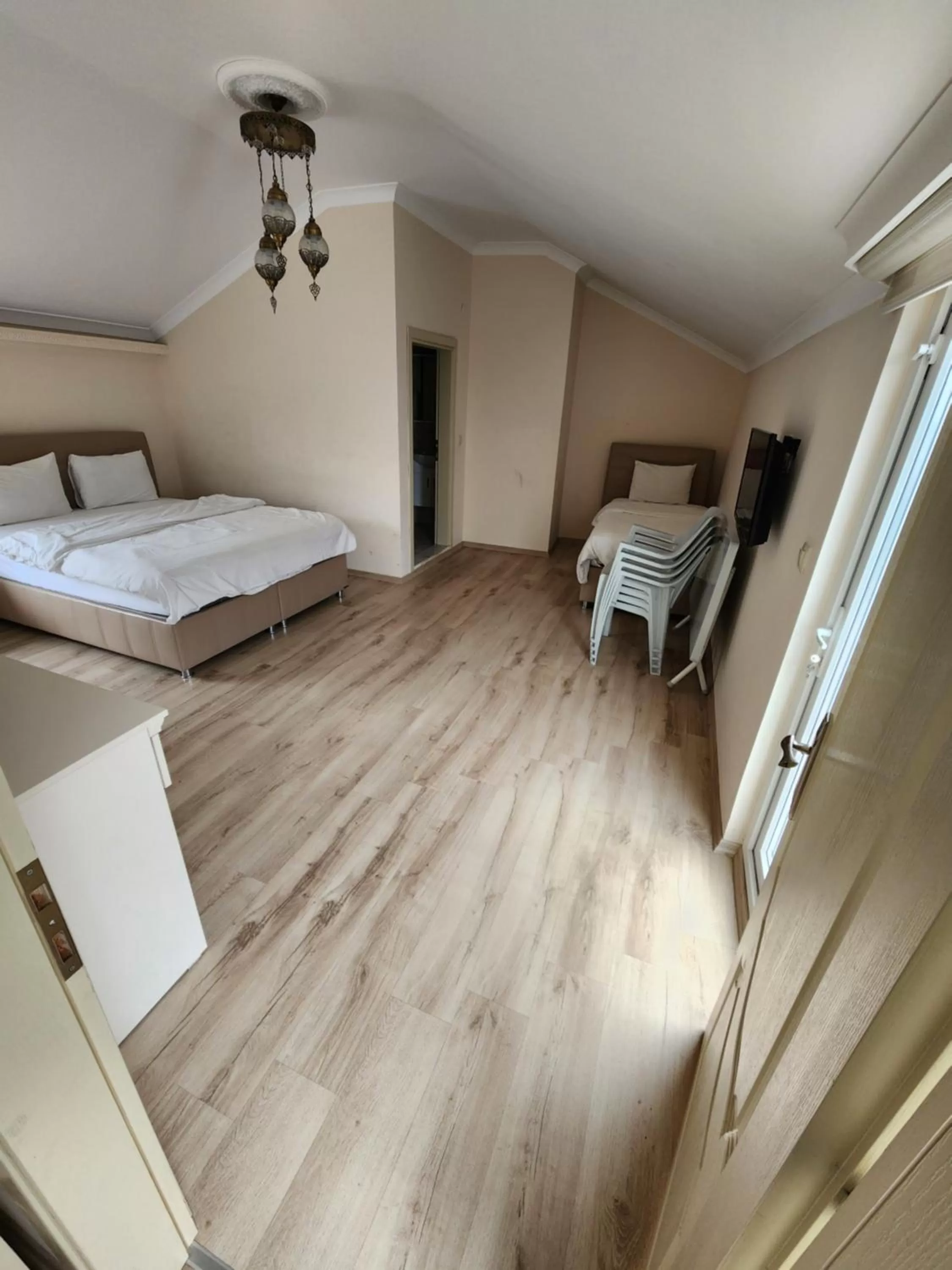 Apartment with Balcony in Esa Apart Hotel