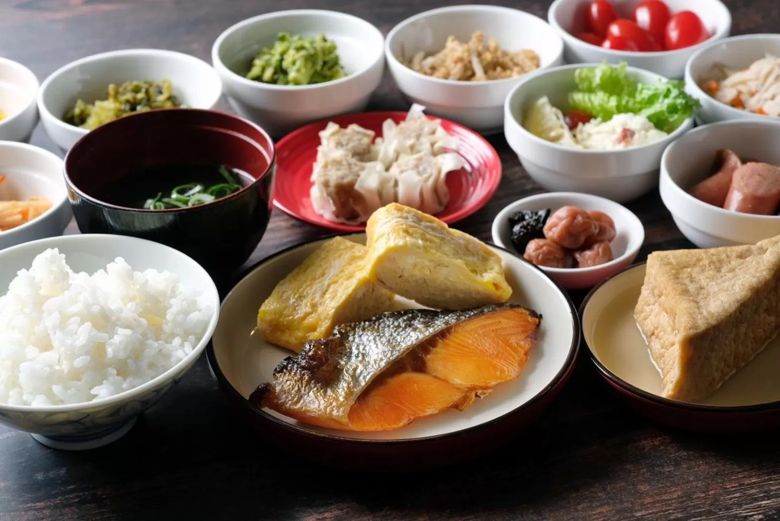 Restaurant/places to eat in Hotel Sunlife