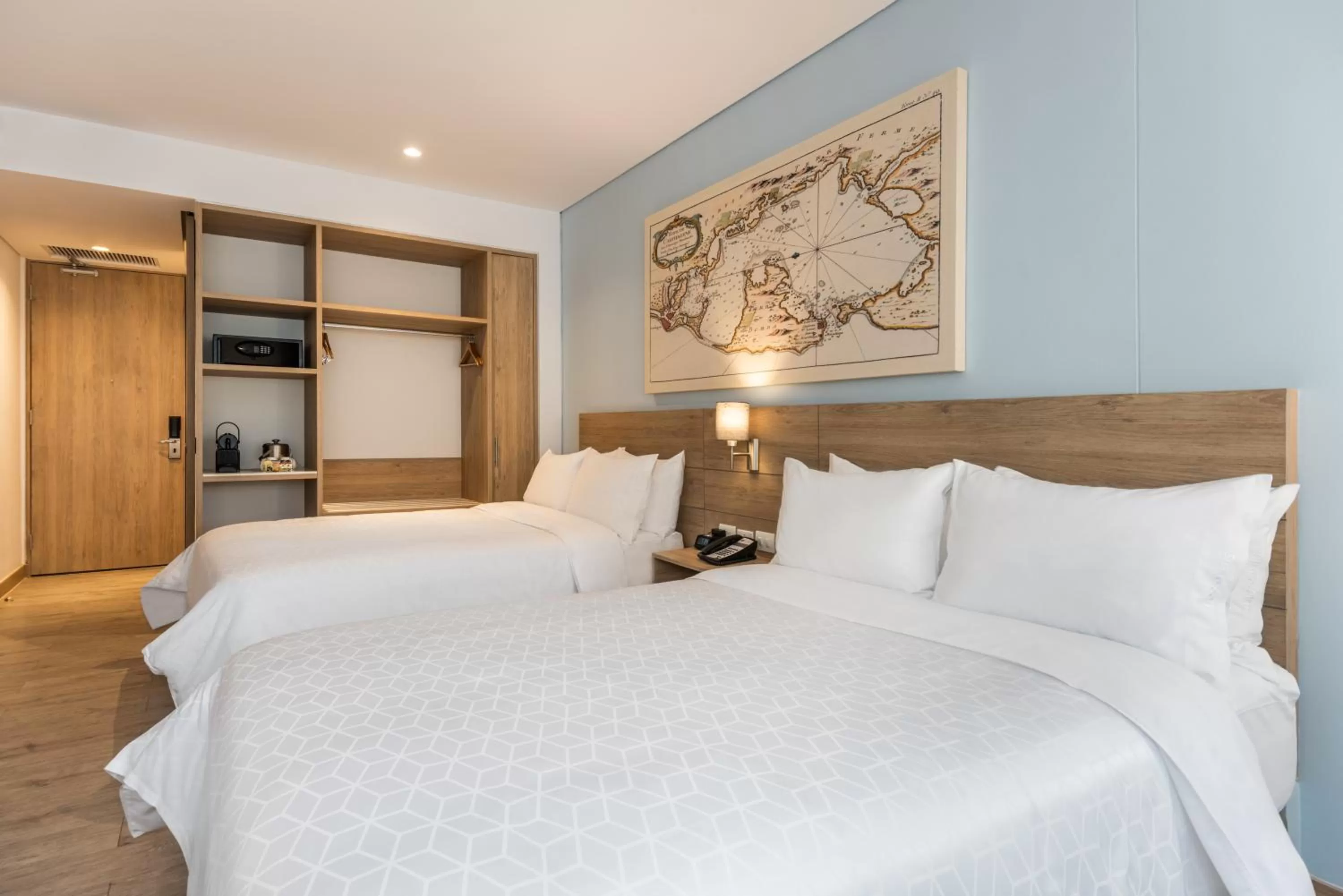 Bed in Holiday Inn Express Cartagena Manga by IHG