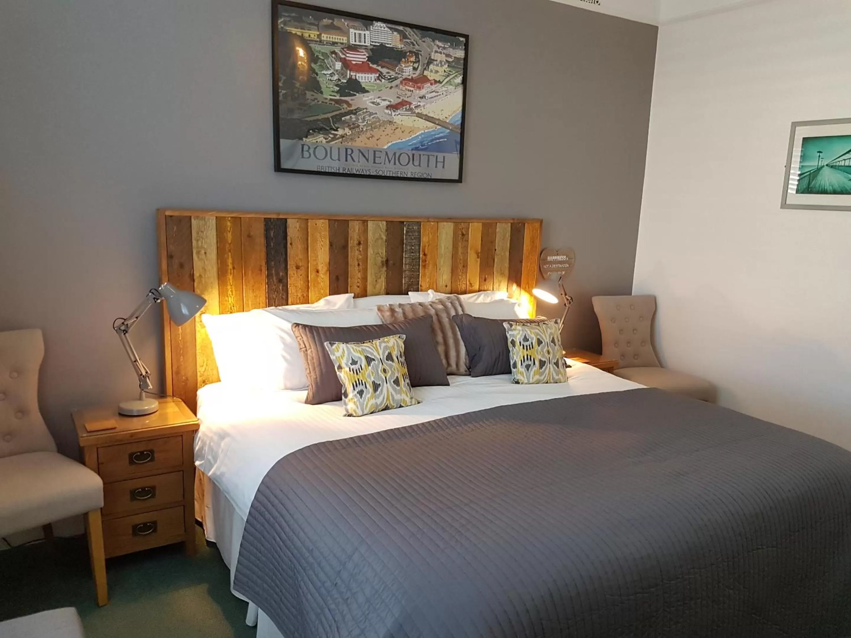Bed in Beach Lodge