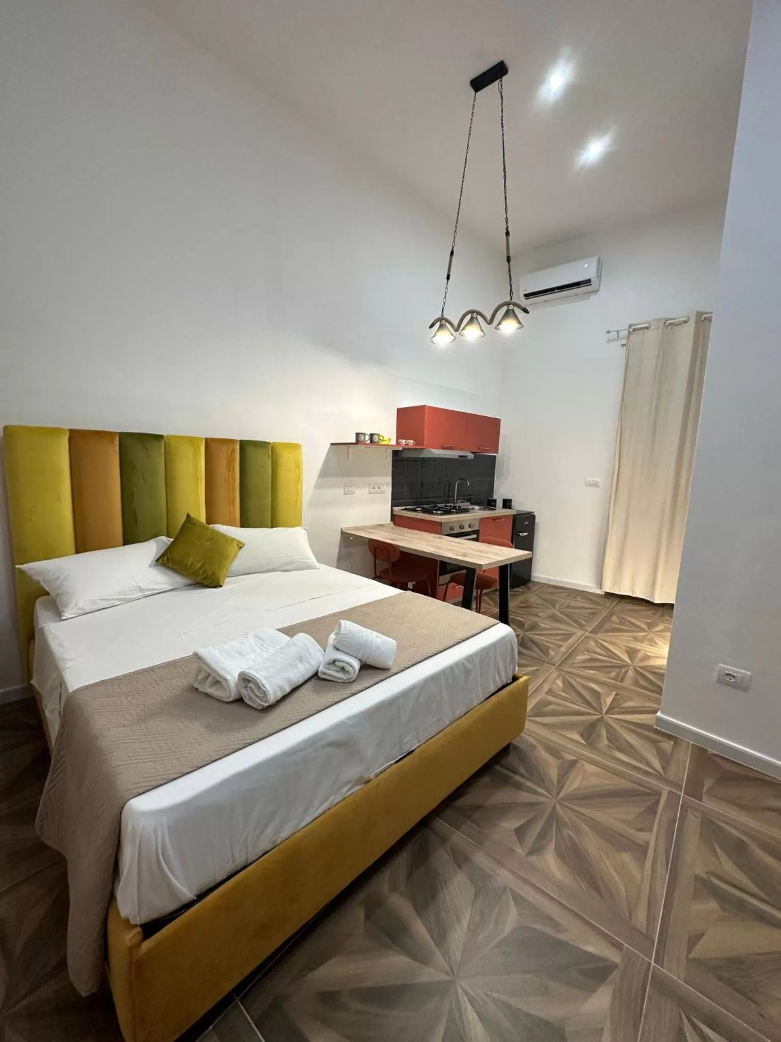 Bed in San Ferdinando suite room