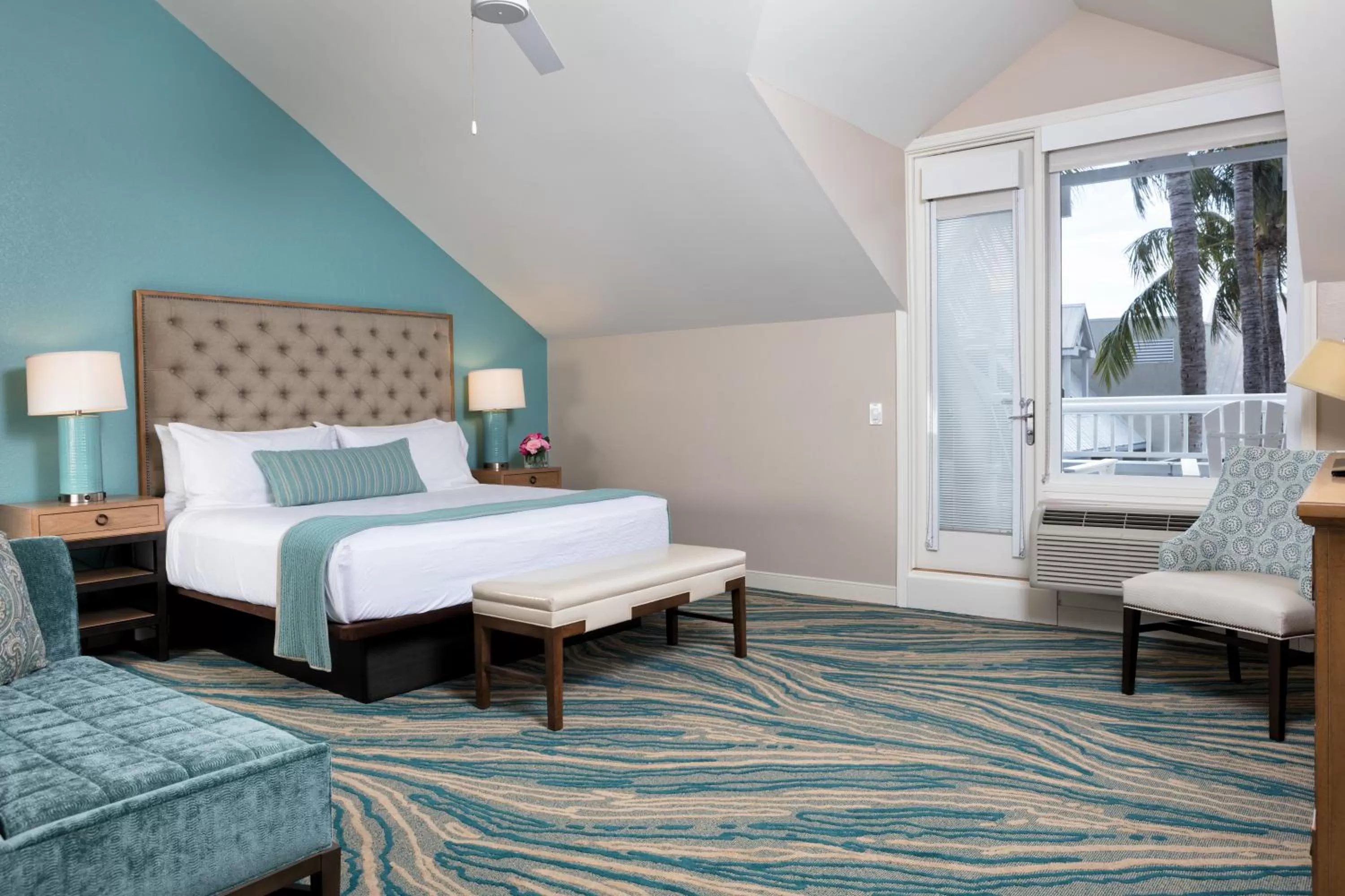 Bedroom, Bed in Opal Key Resort & Marina