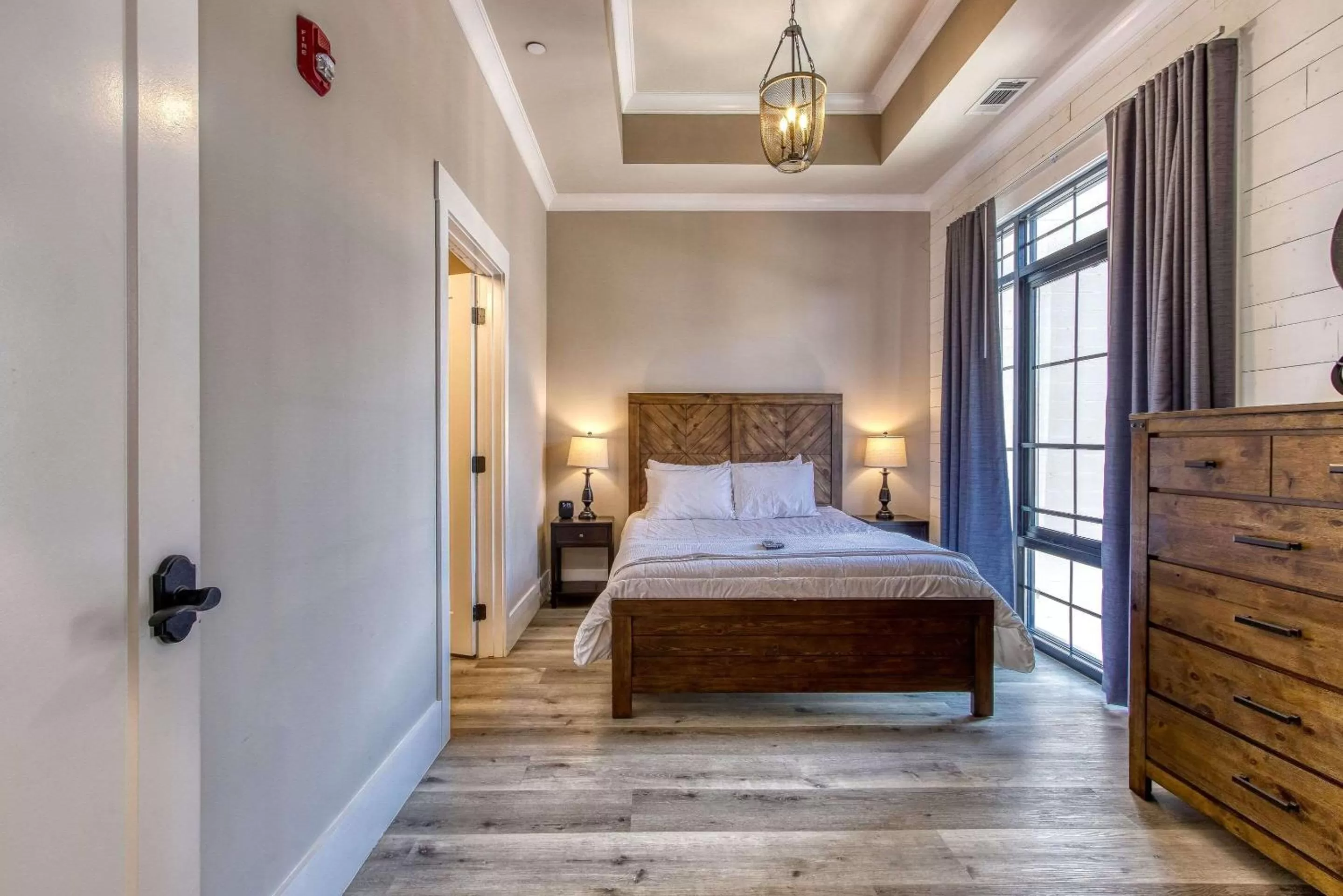 Photo of the whole room, Bed in Central Hotel, Ascend Hotel Collection