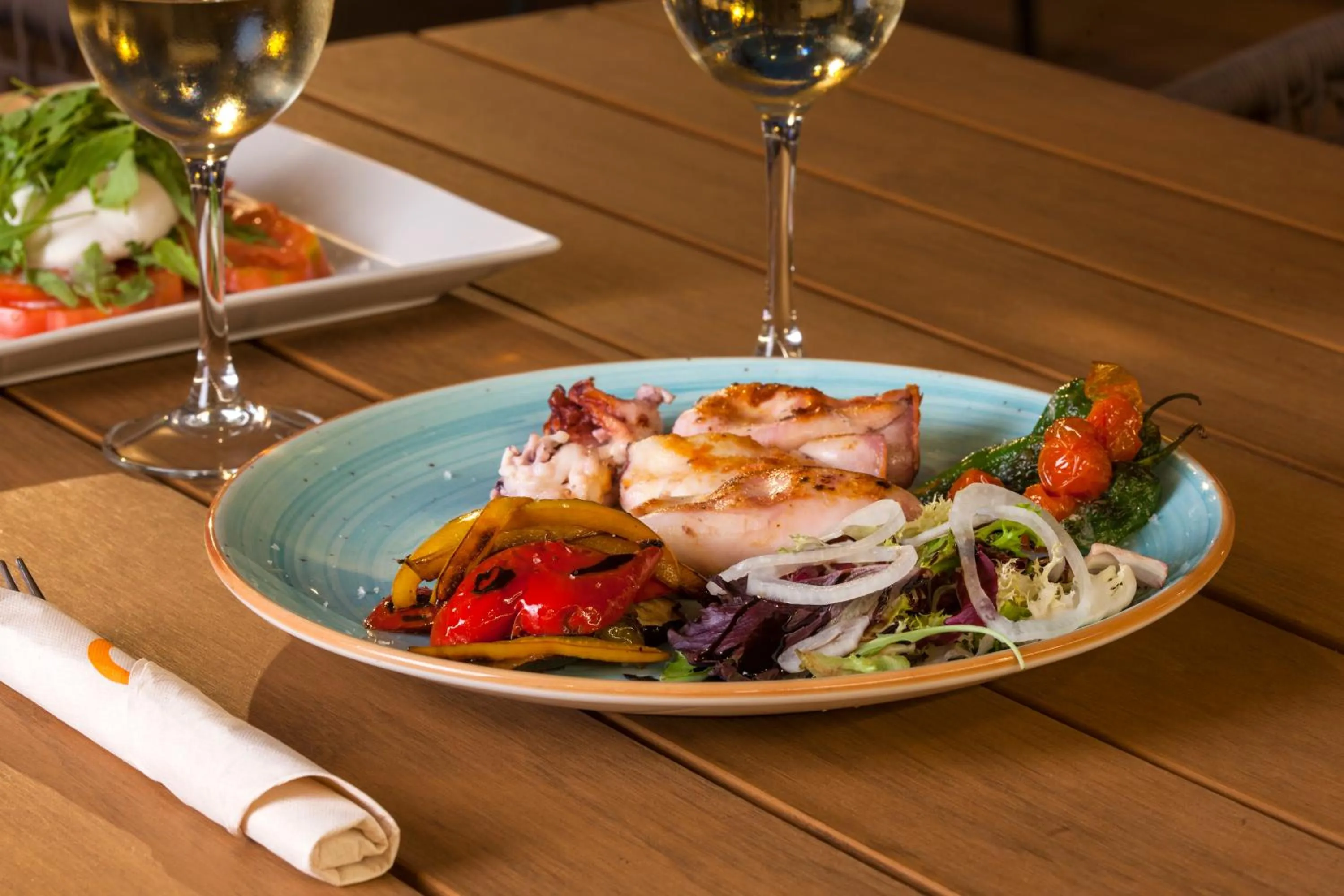 Food and drinks in Hotel Monterrey Roses by Pierre & Vacances