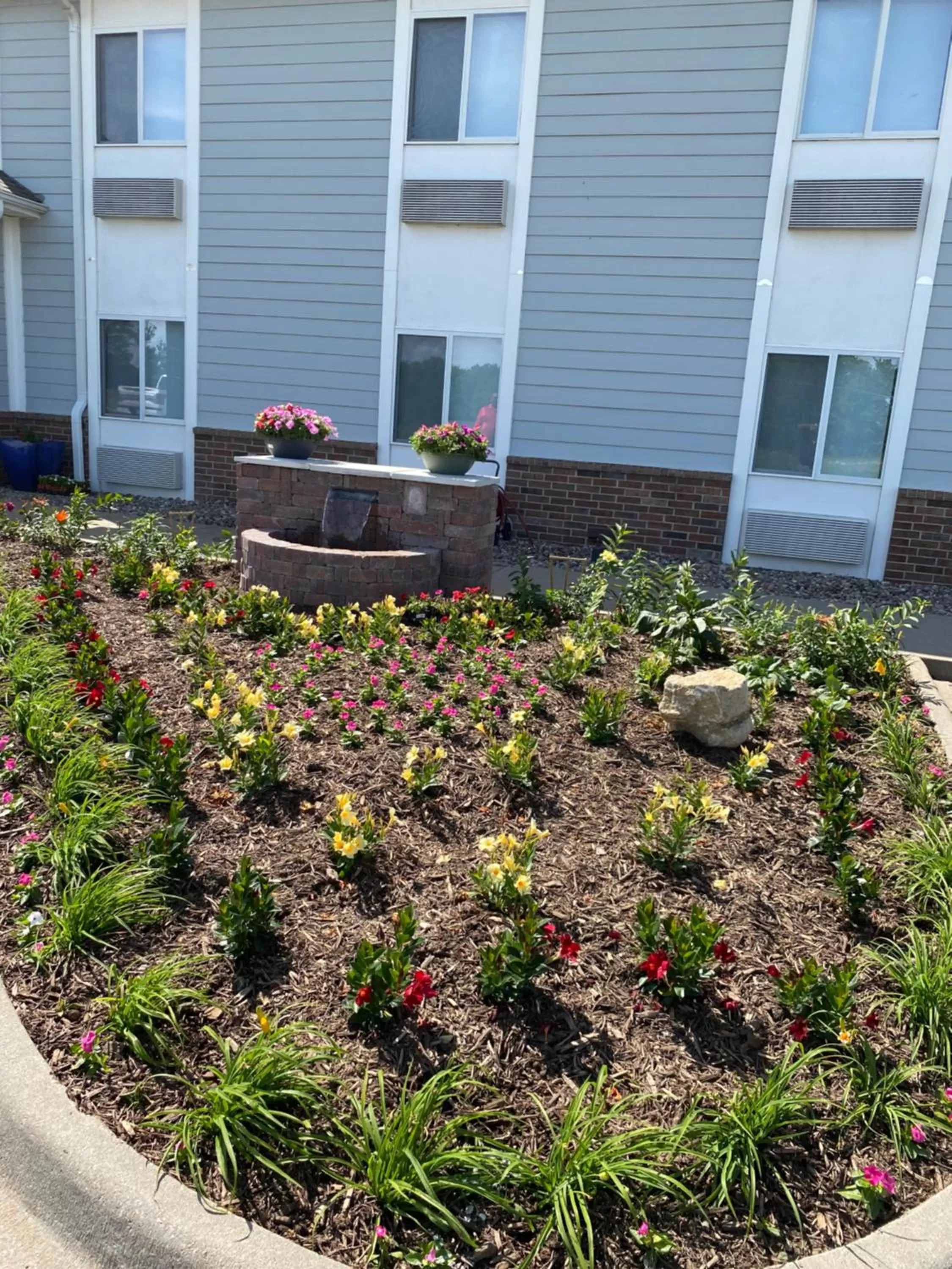 Facade/entrance in Garnett Hotel & RV Park