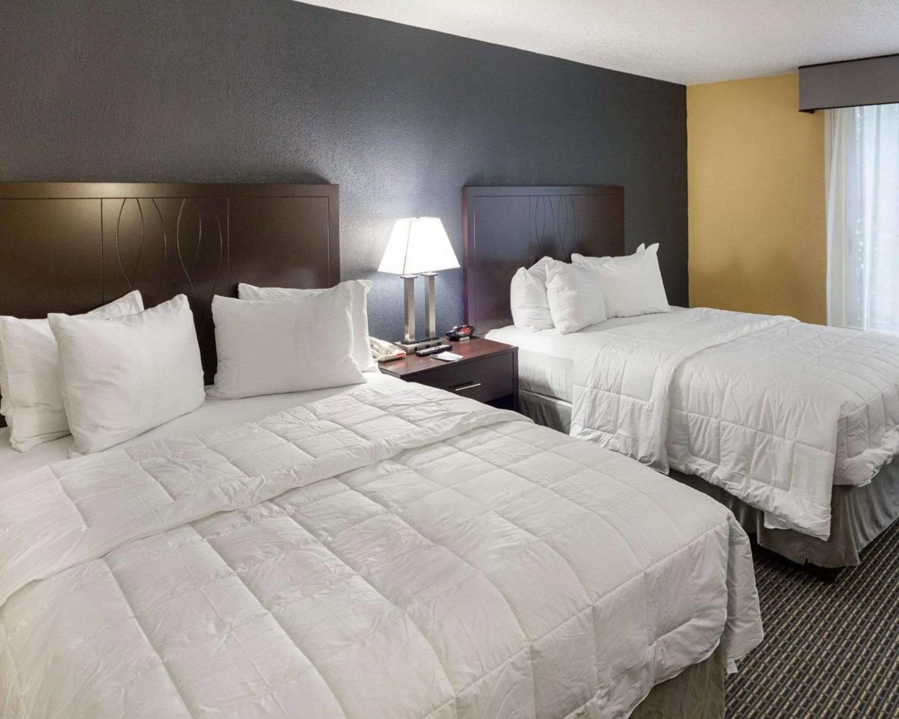 Bedroom, Bed in Quality Inn Montpelier