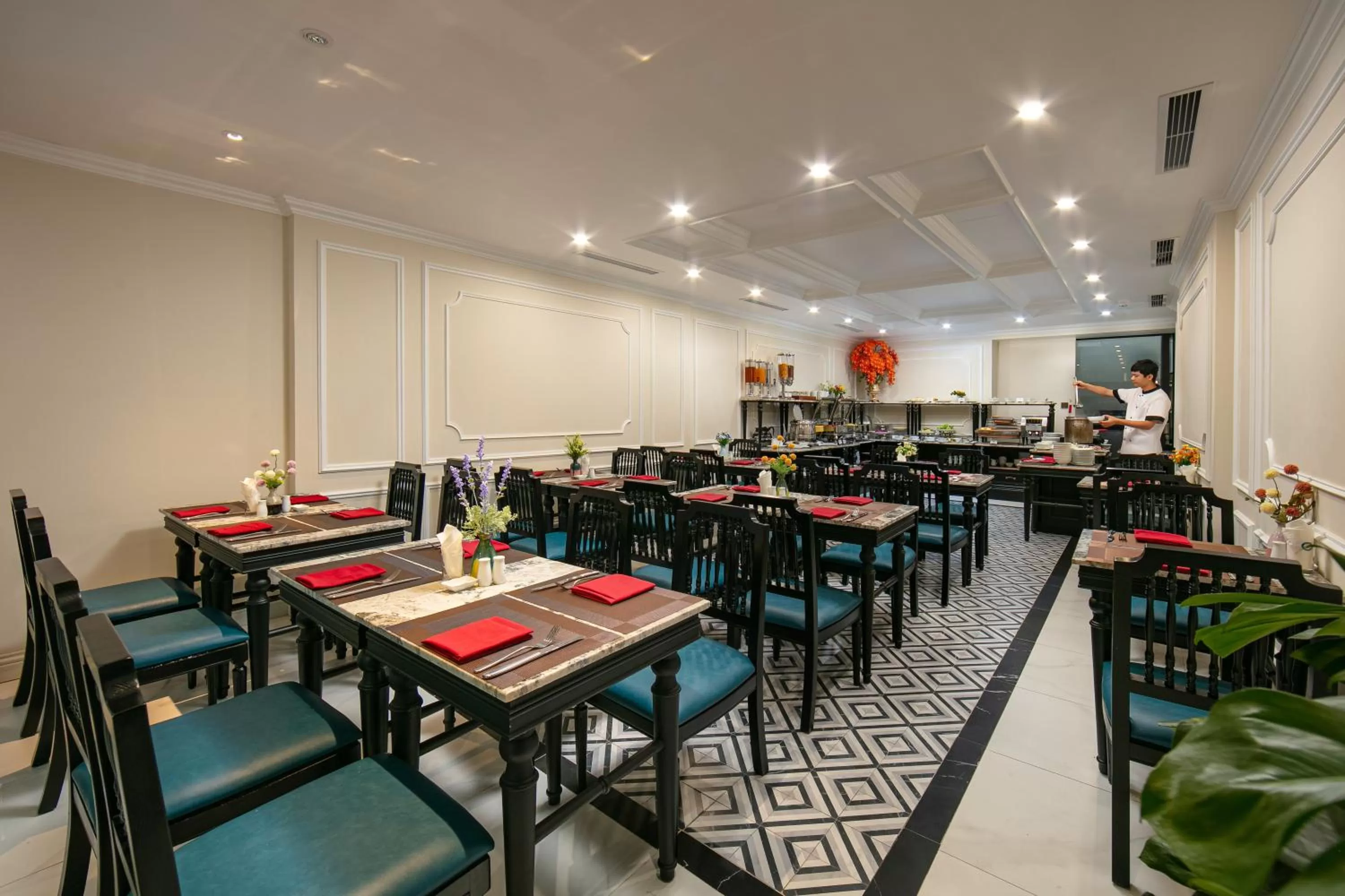 Restaurant/places to eat in Amira Hotel Hanoi