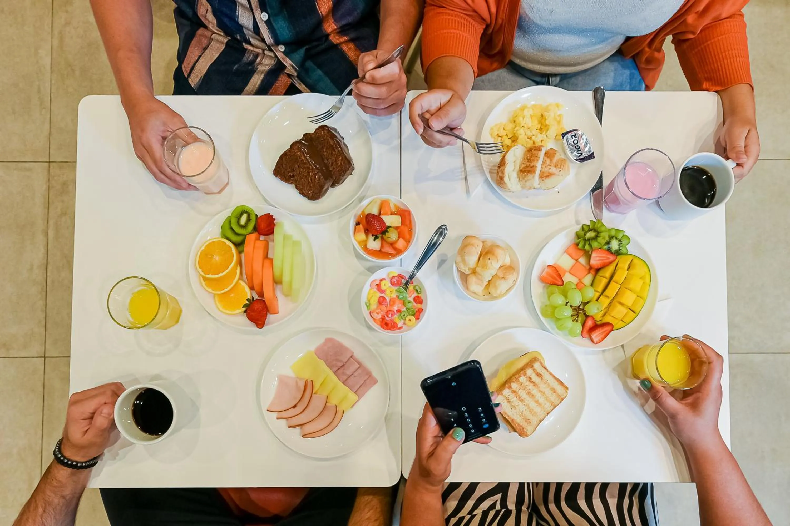 People in ibis budget Santos Gonzaga