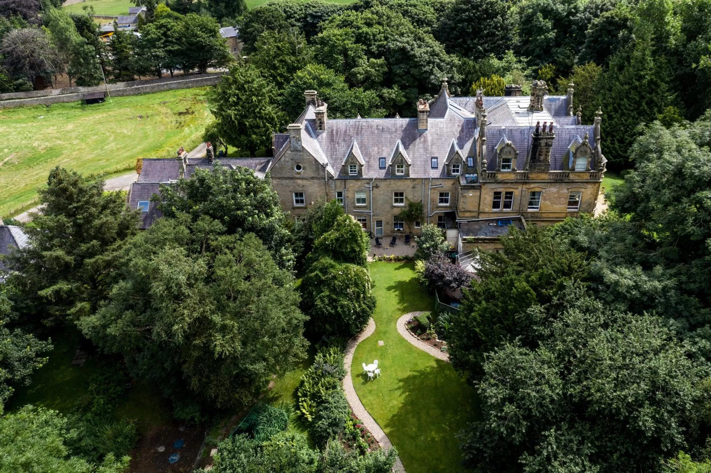 Bird's eye view, Bird's-eye View in West Layton Manor