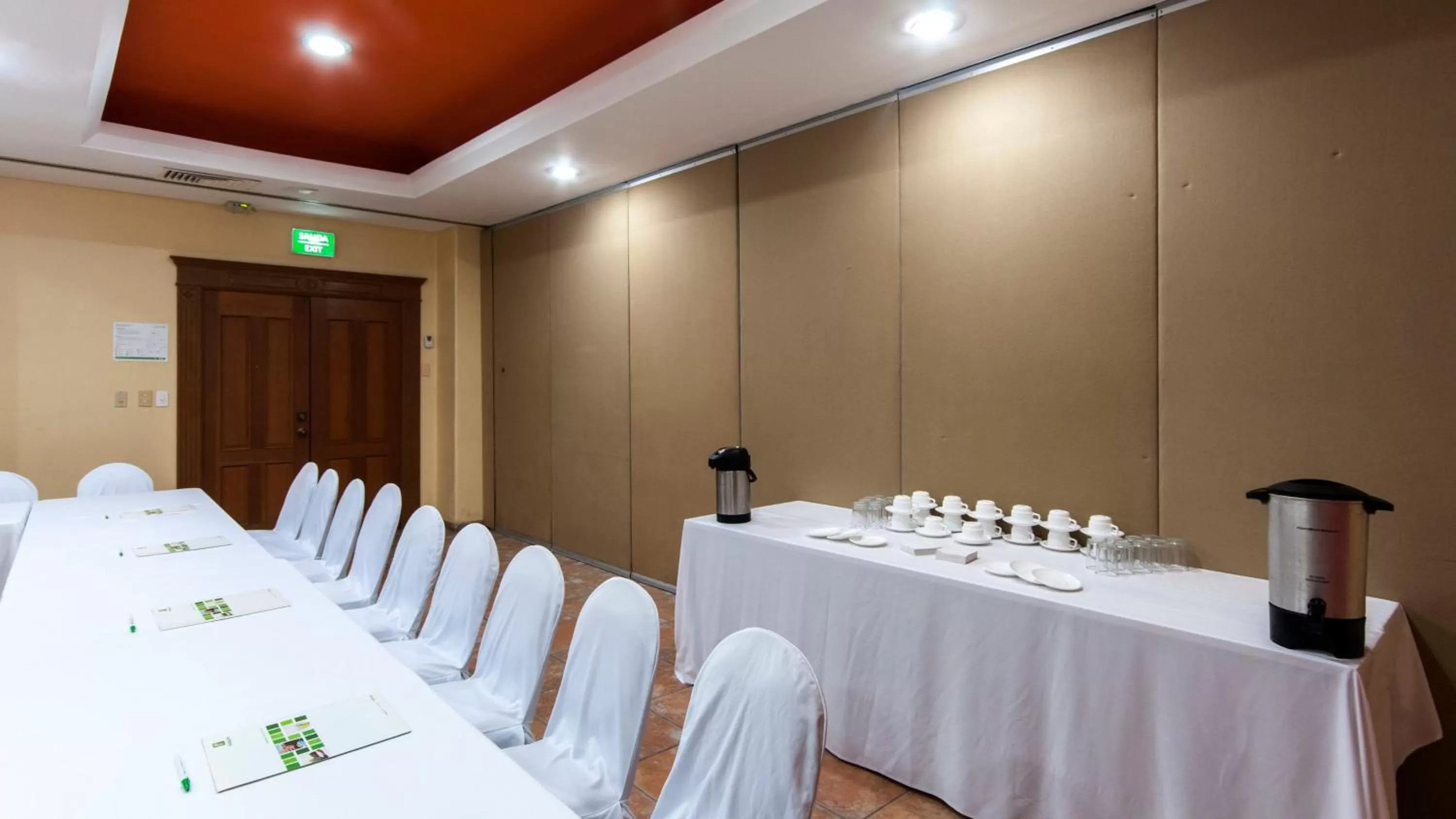 Meeting/conference room in Holiday Inn Ciudad Del Carmen by IHG