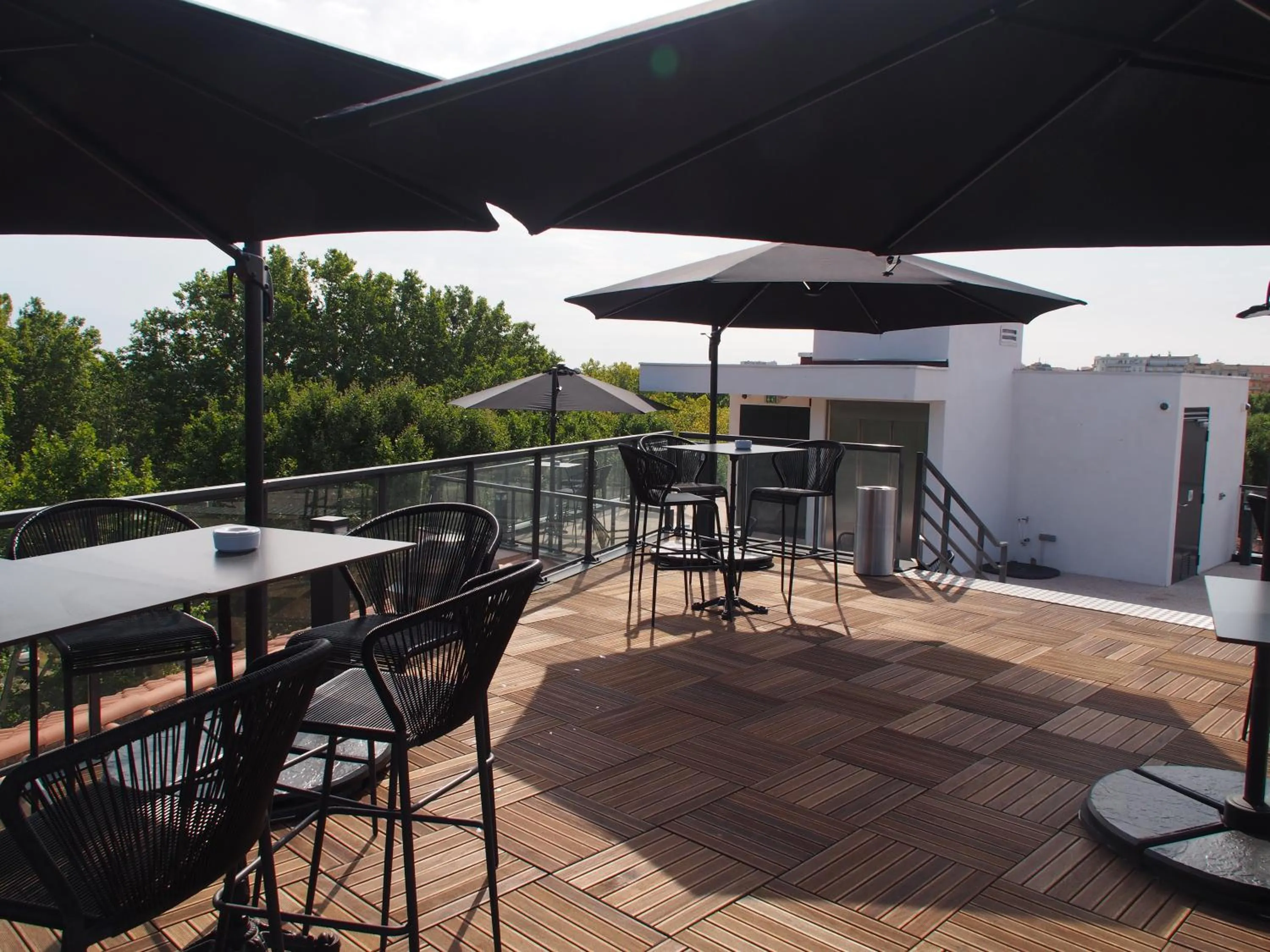 Balcony/Terrace in Dali Hôtel Perpignan - Restaurant