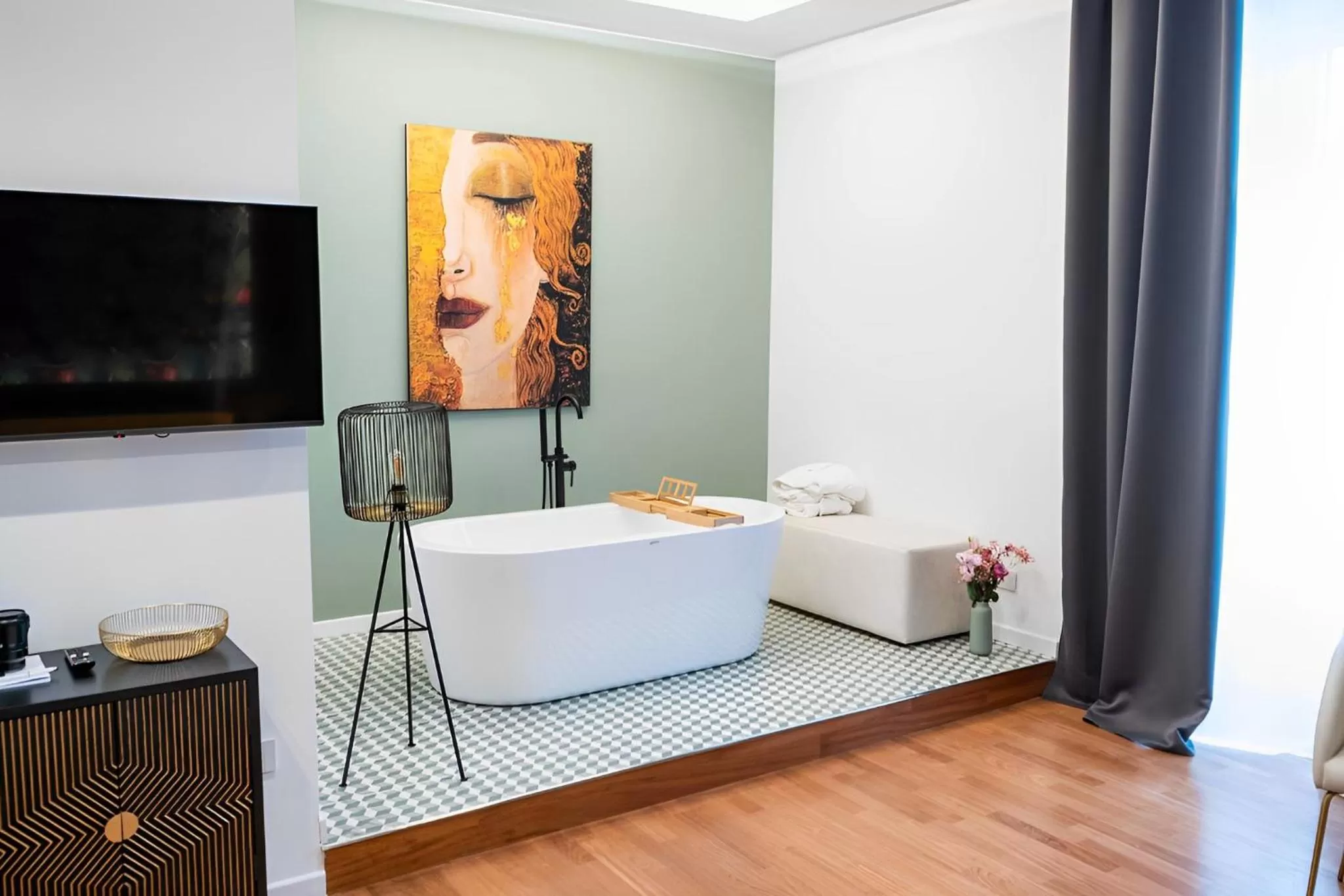 Bath, TV/Entertainment Center in MareLuna Rooms