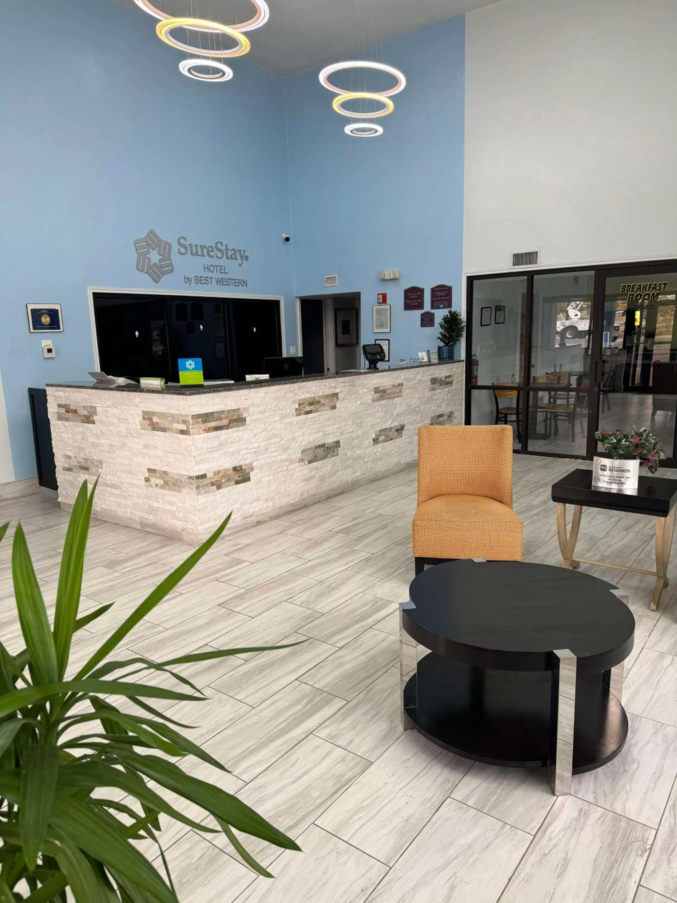 Lobby or reception in SureStay Hotel by Best Western Childress