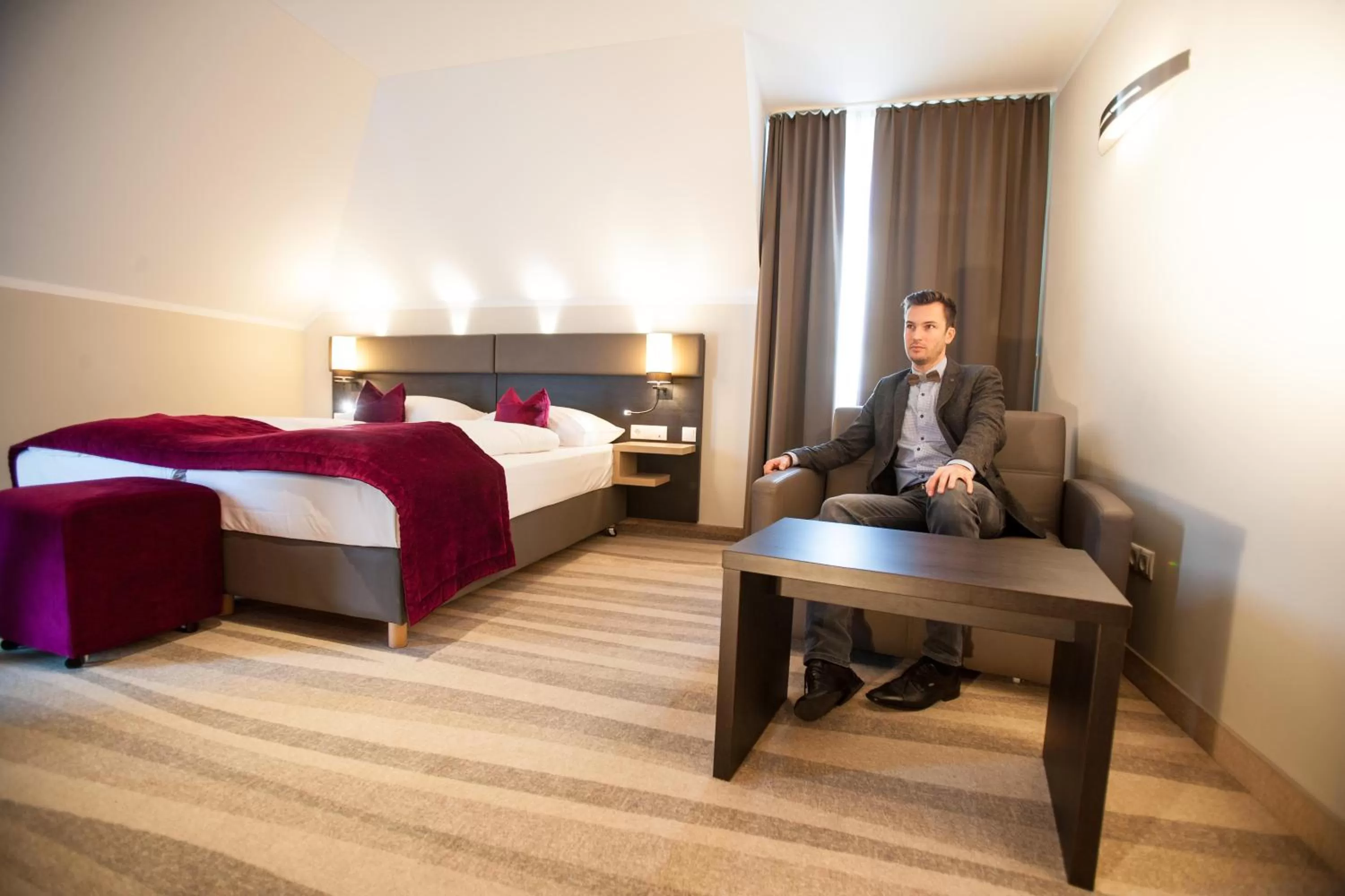 People, Bed in Amalienburg - Boutique & Boarding Hotel