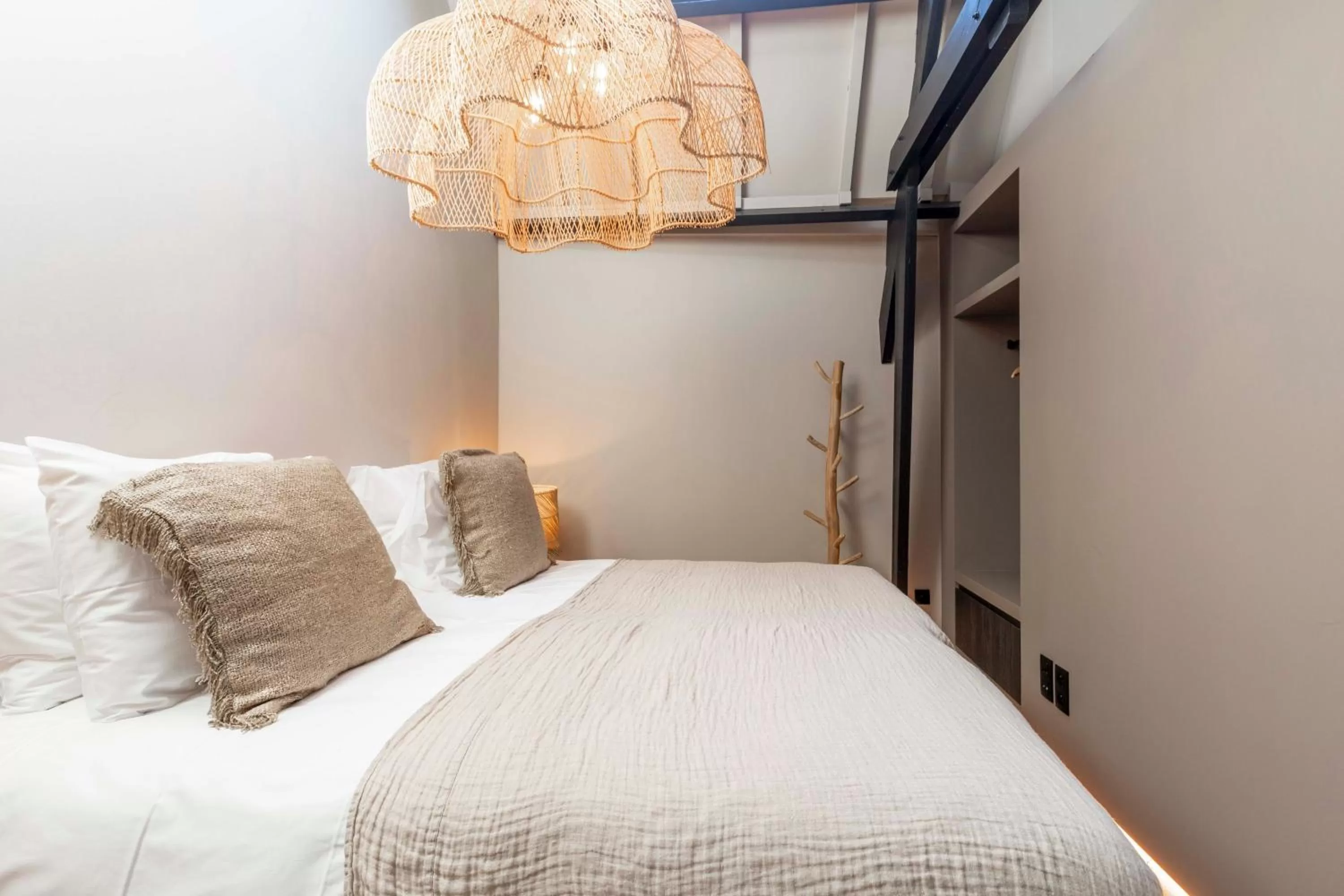 Bed in BTFL Living Antwerp