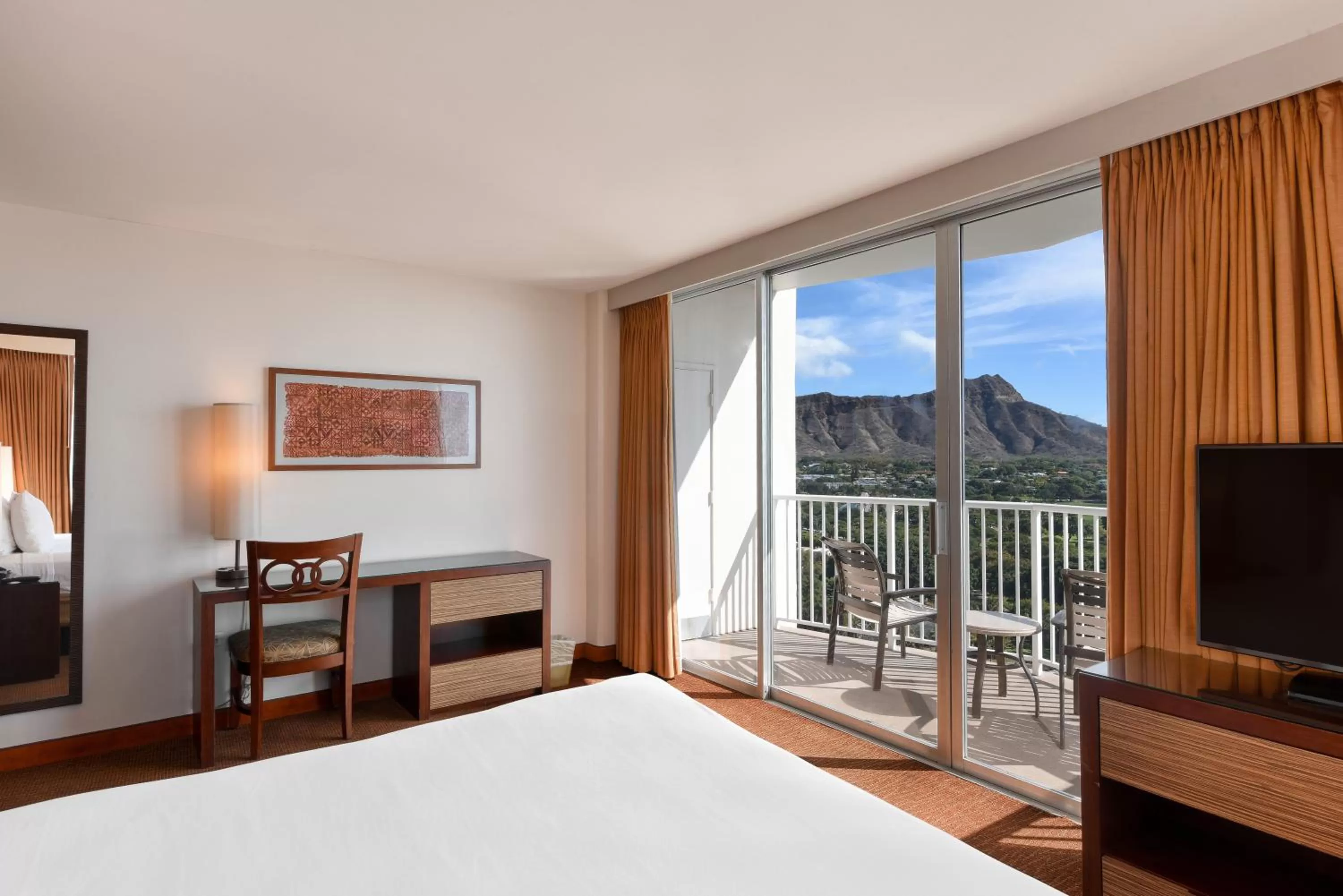 Nearby landmark, Bed in Park Shore Waikiki