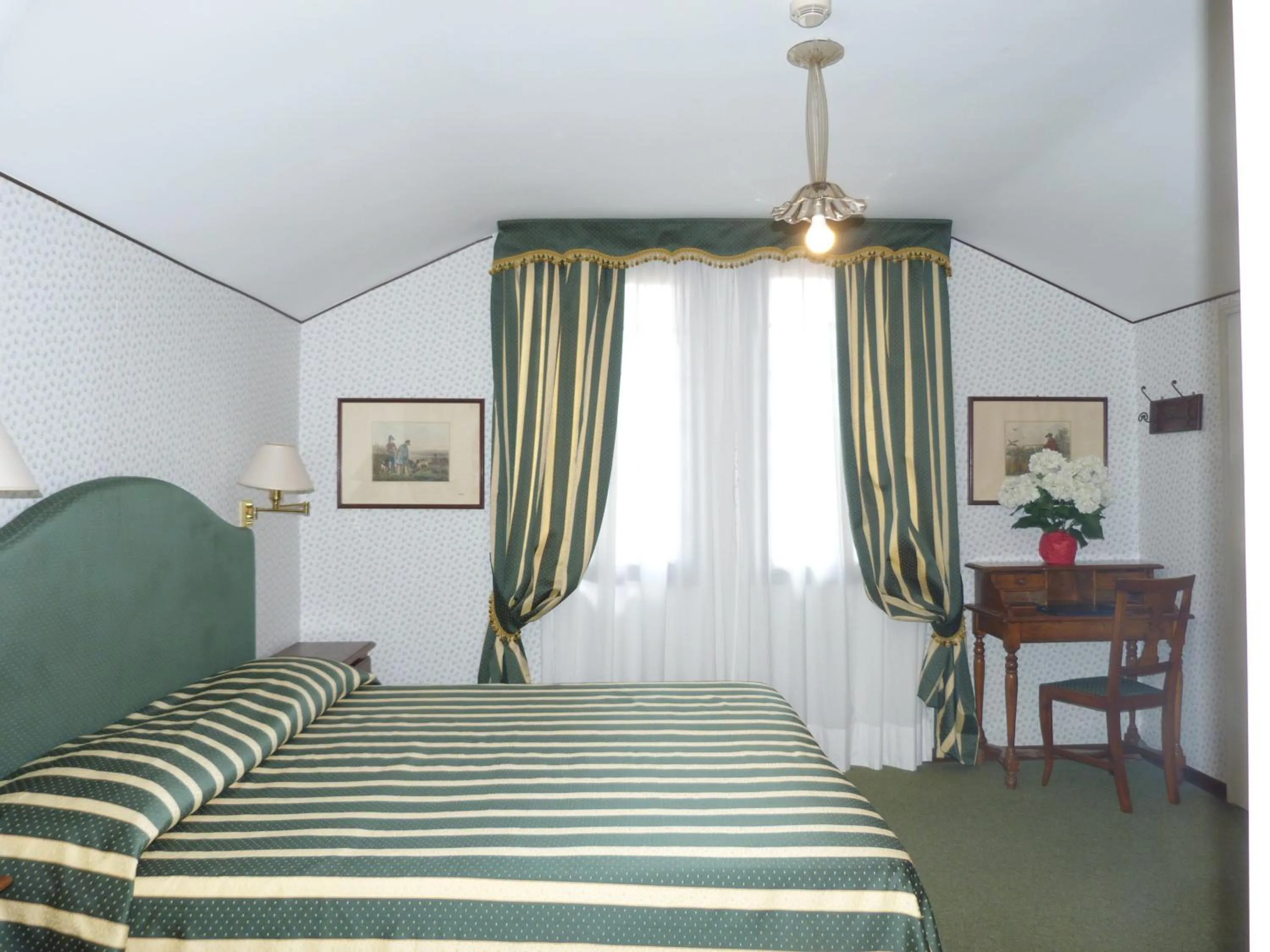 Photo of the whole room, Bed in Hotel La Meridiana