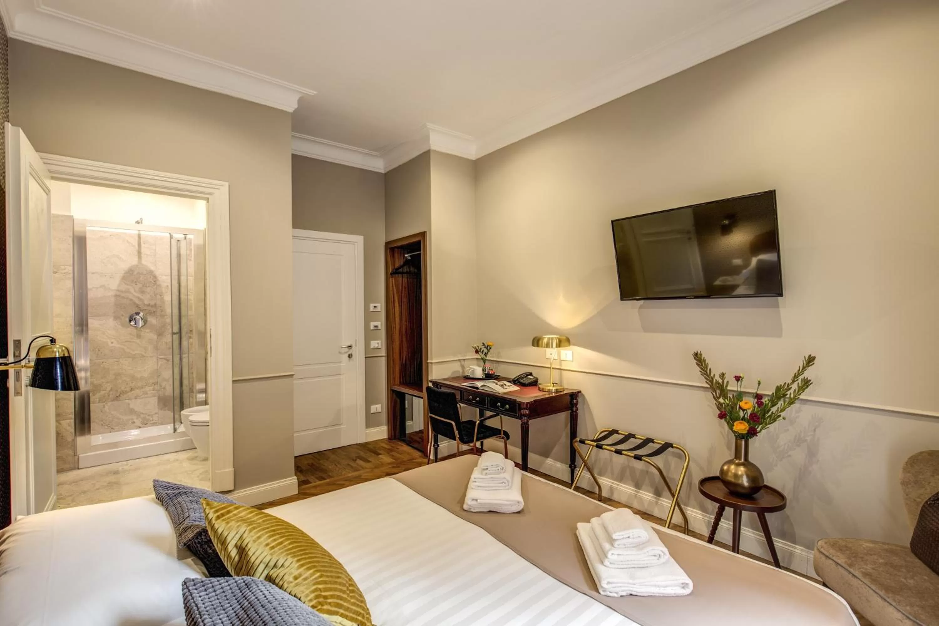 Bed in Charme Spagna Boutique Hotel