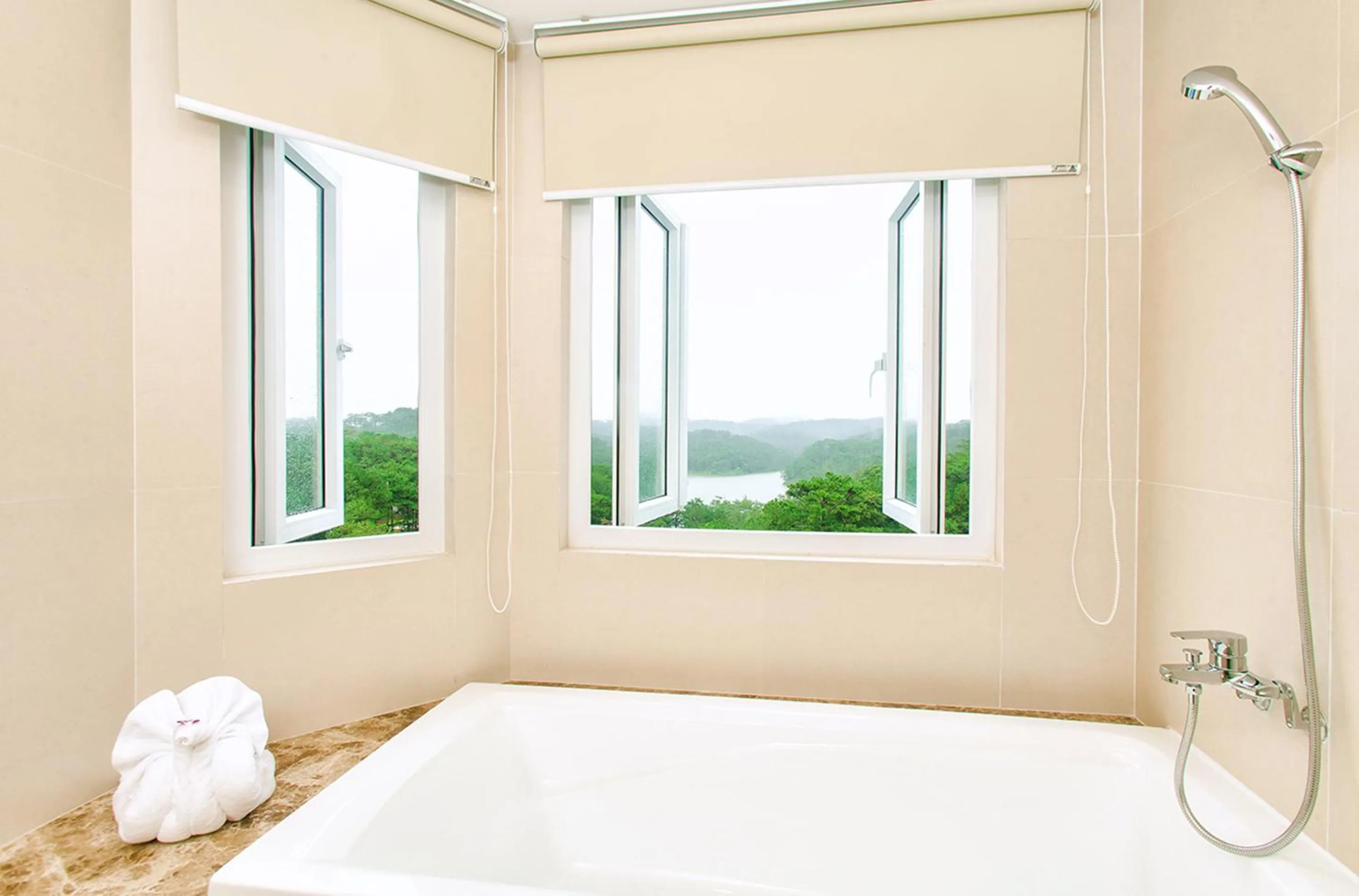 Bathroom in Ladalat Hotel