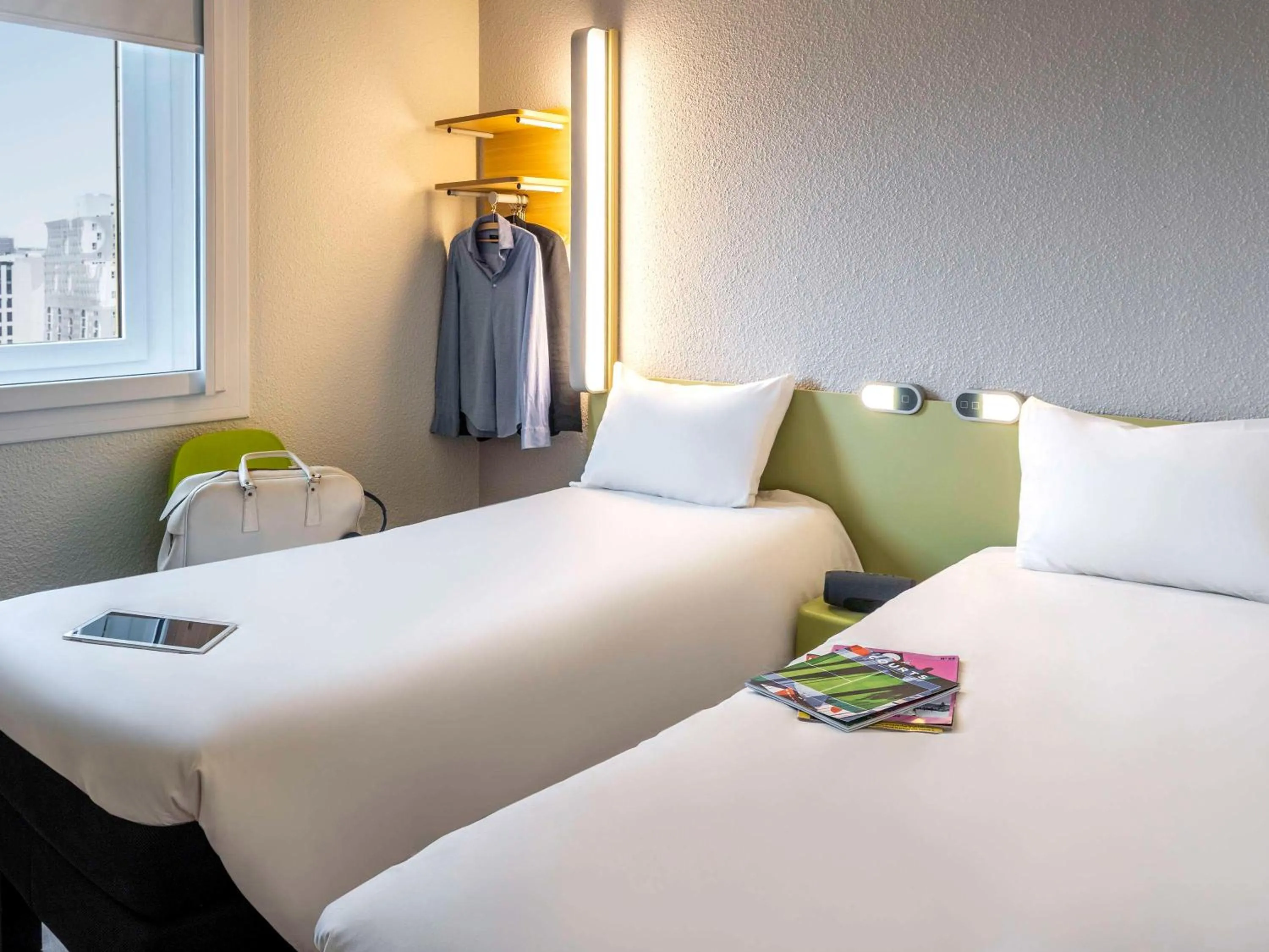 Standard Twin Room in ibis budget Paris Porte de Bercy