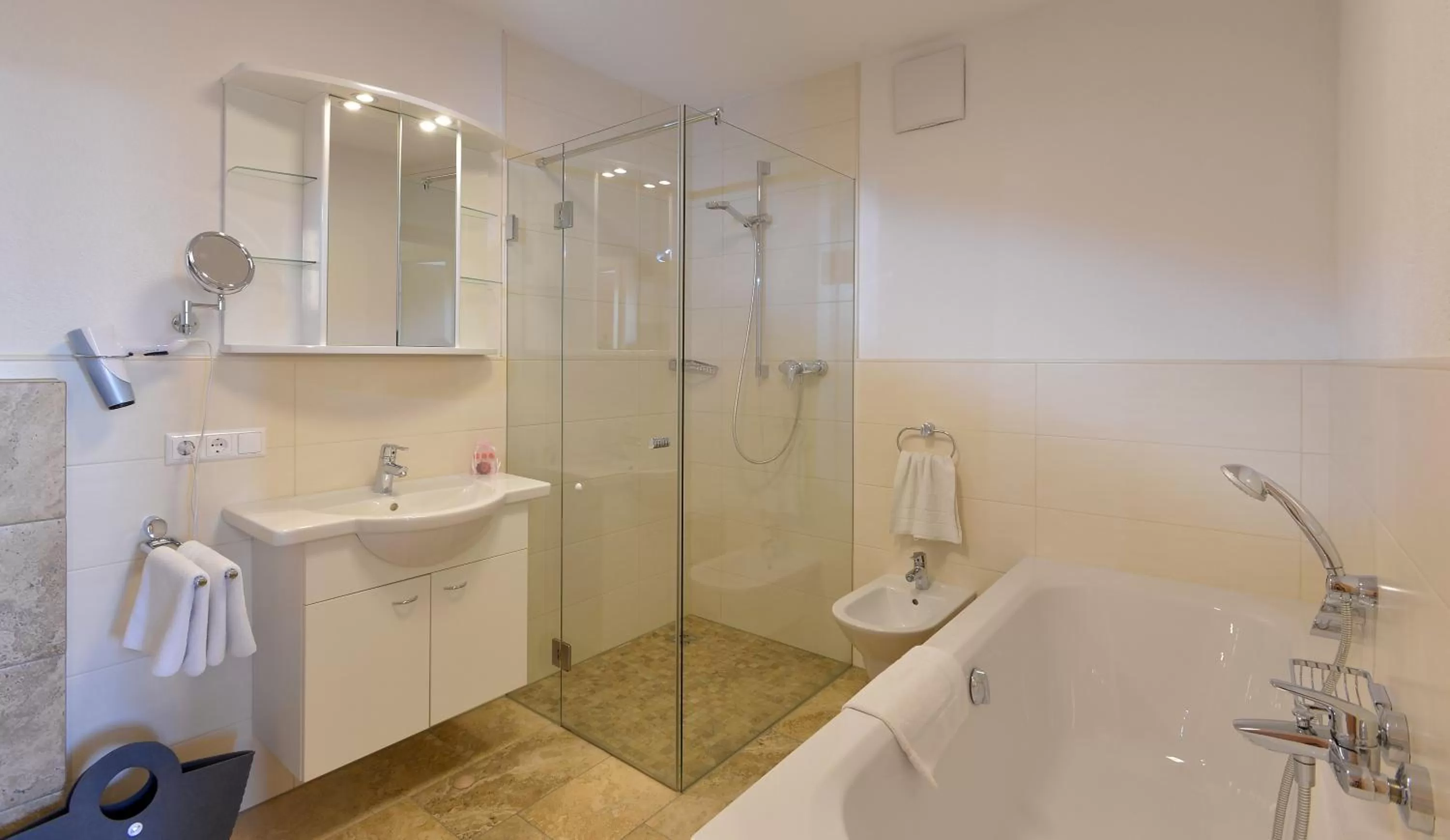 Shower in Apparthotel Tom Sojer