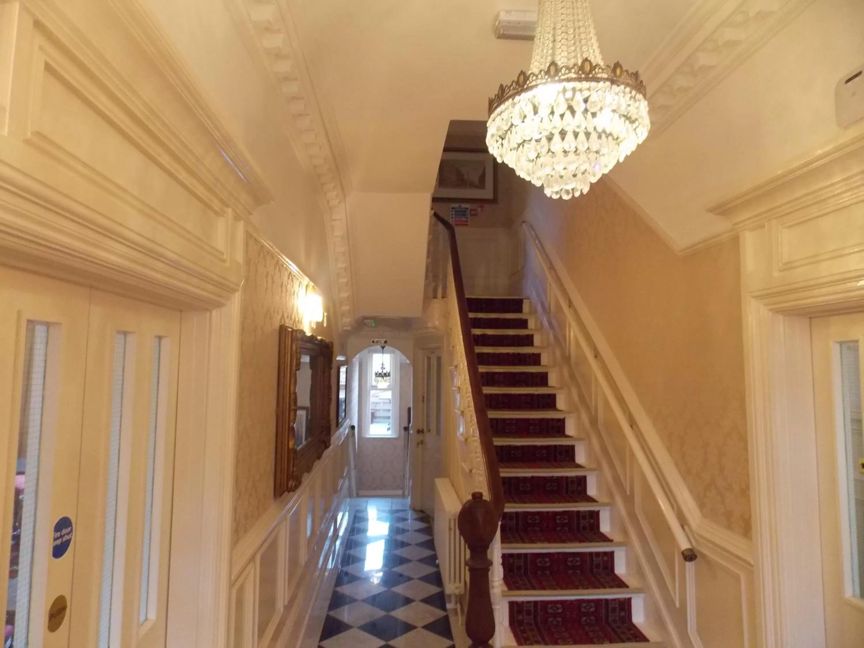 Facade/entrance in The Mountford Hotel - Free Parking