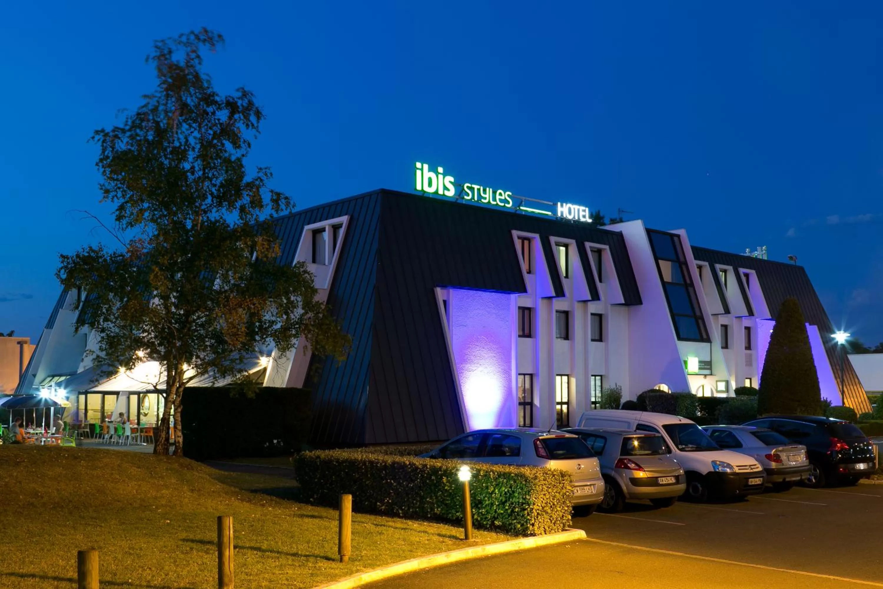 Facade/entrance in ibis Styles Bordeaux Aéroport